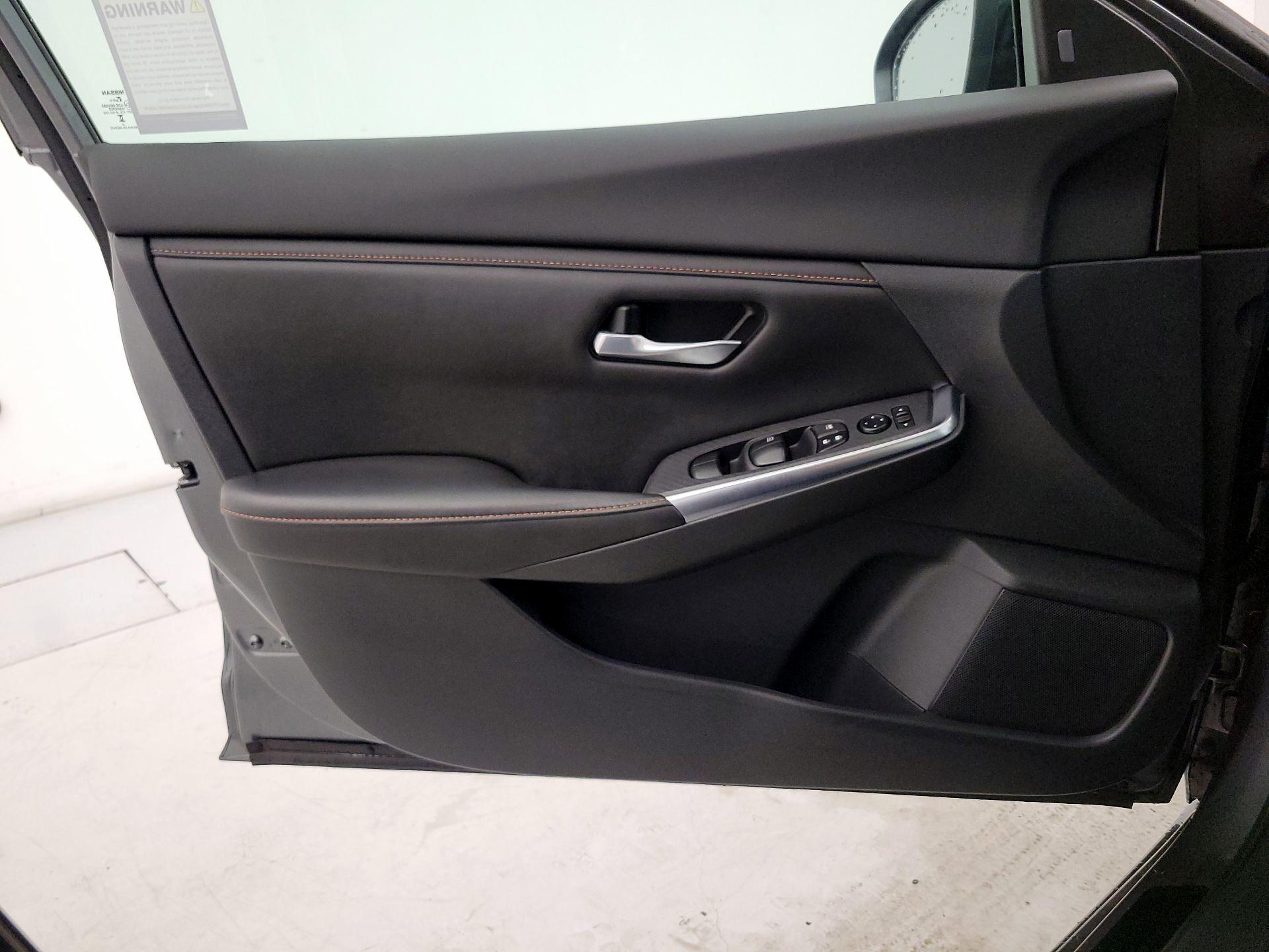 Thumbnail: 2022 Nissan Sentra - 12