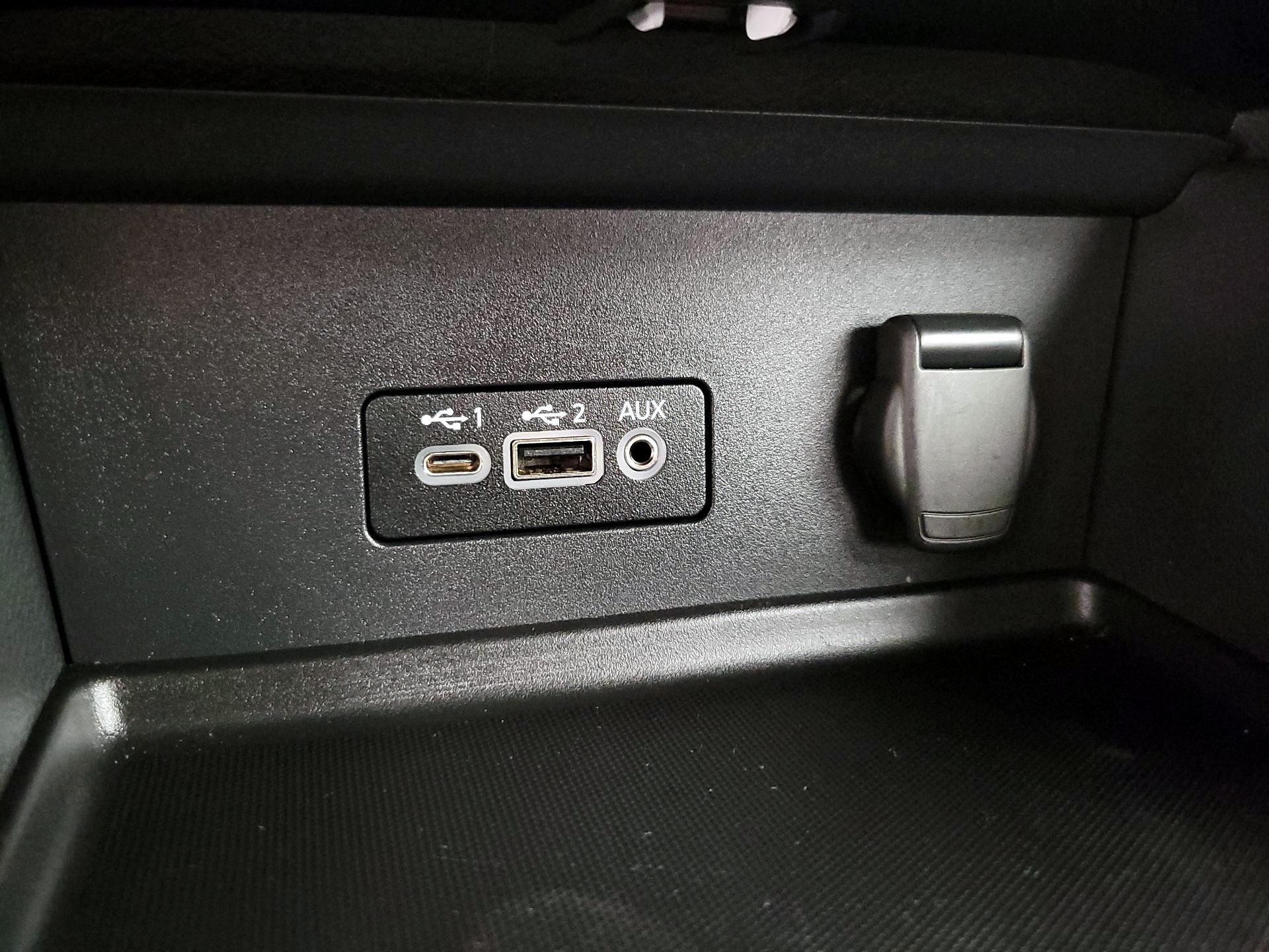 Thumbnail: 2022 Nissan Sentra - 18