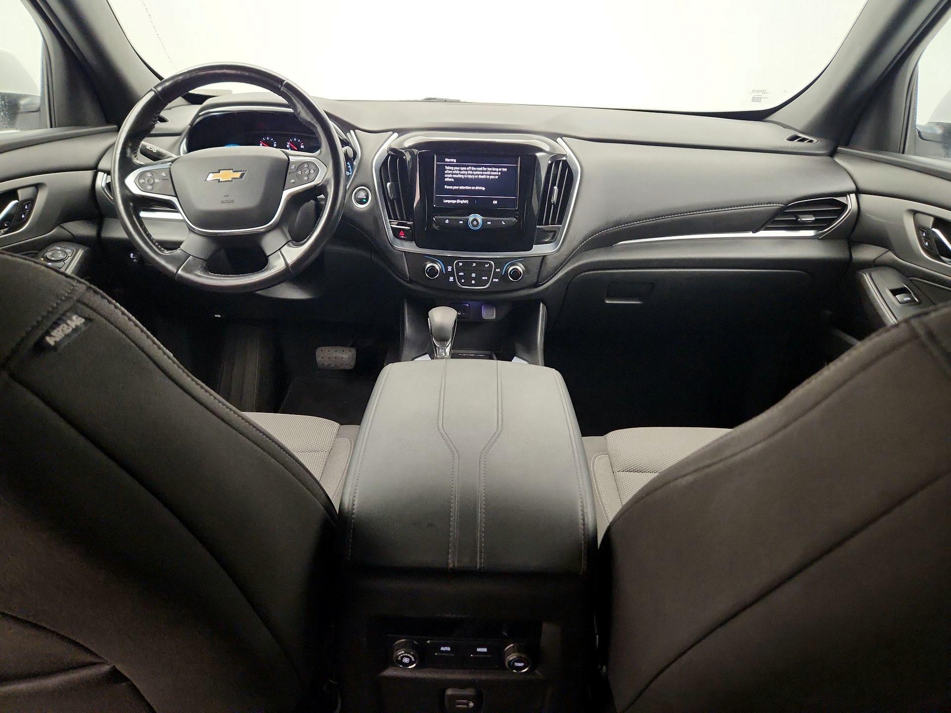 Thumbnail: 2022 Chevrolet Traverse - 9