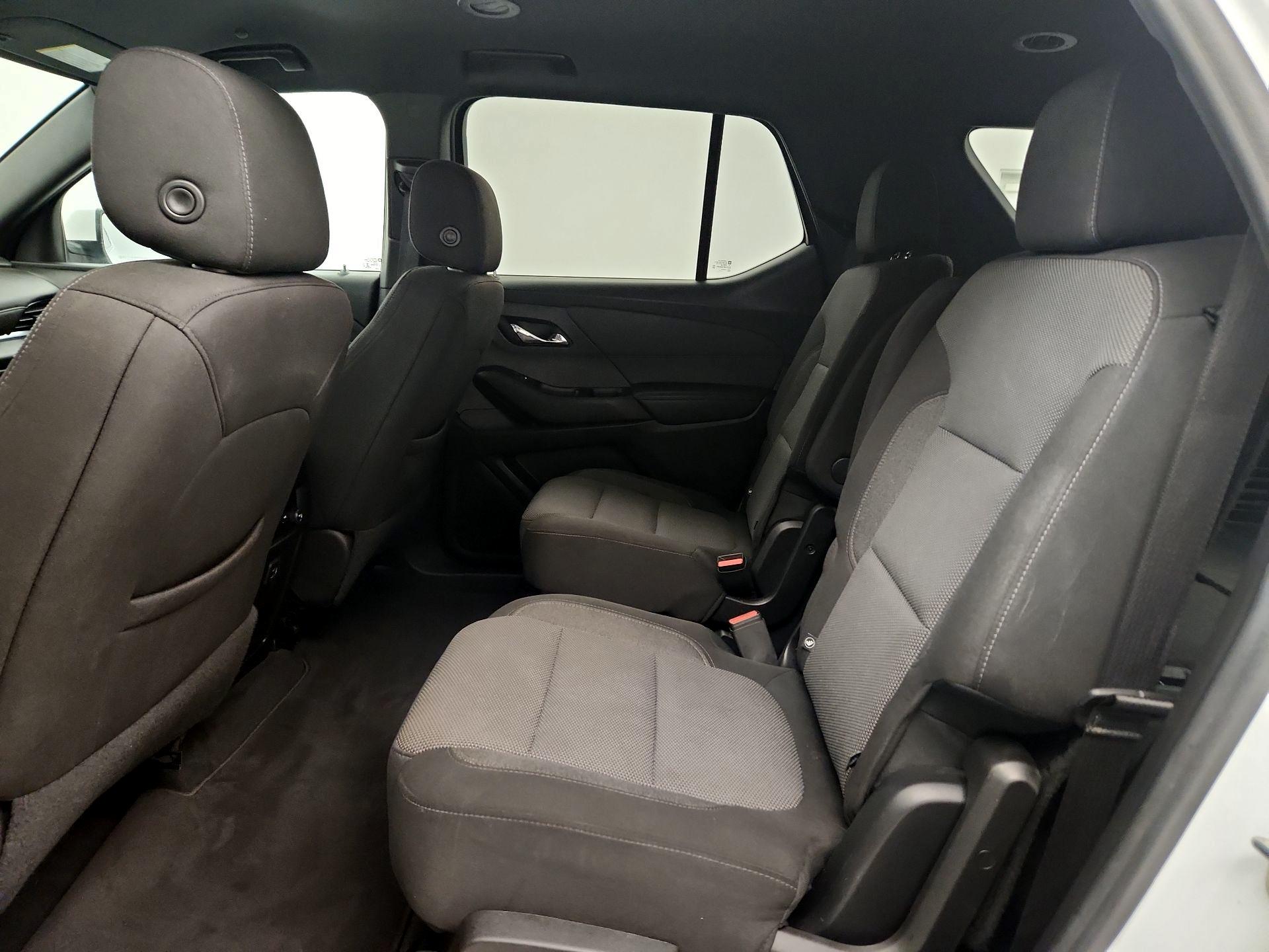 Thumbnail: 2022 Chevrolet Traverse - 19