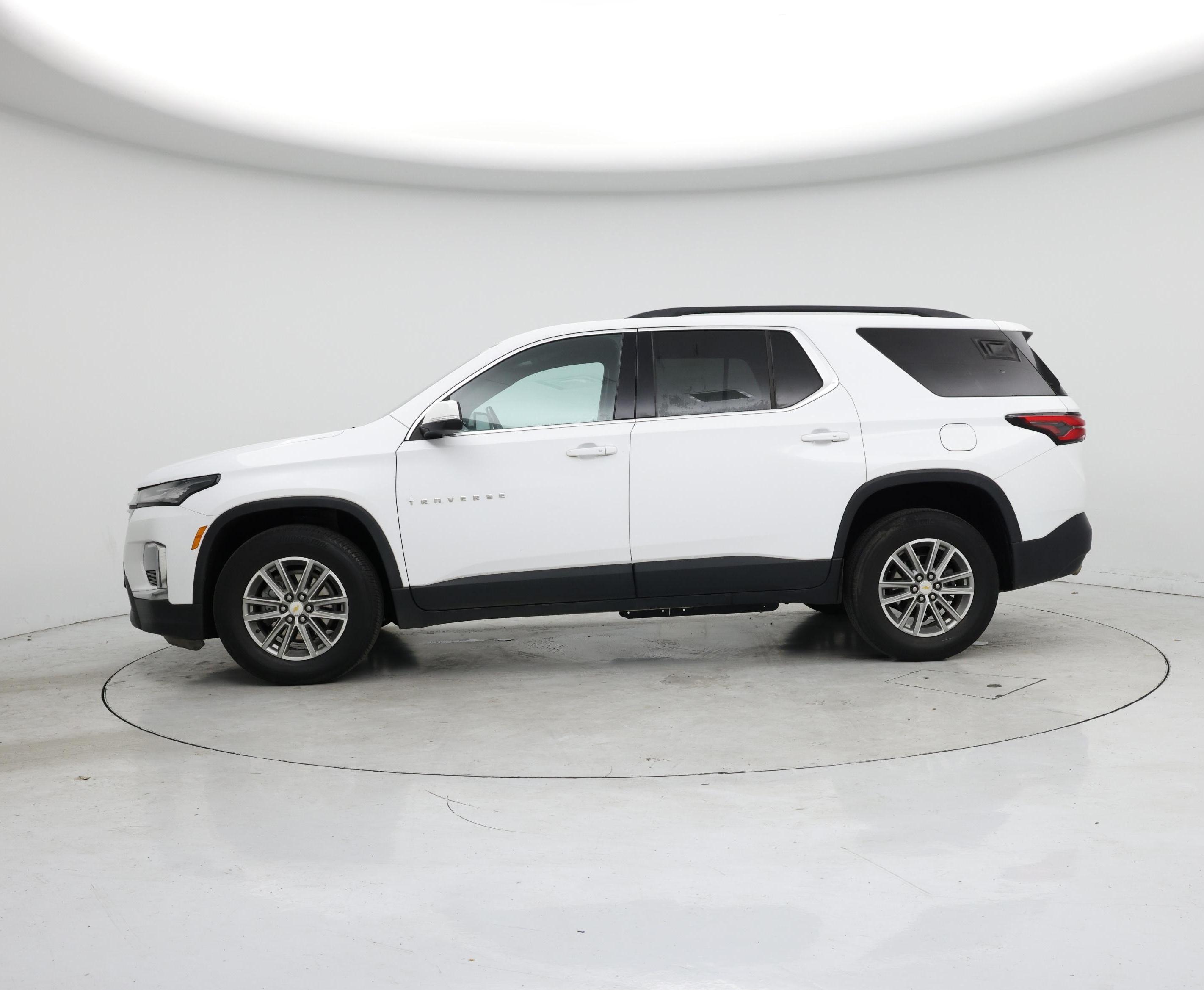 Thumbnail: 2022 Chevrolet Traverse - 3