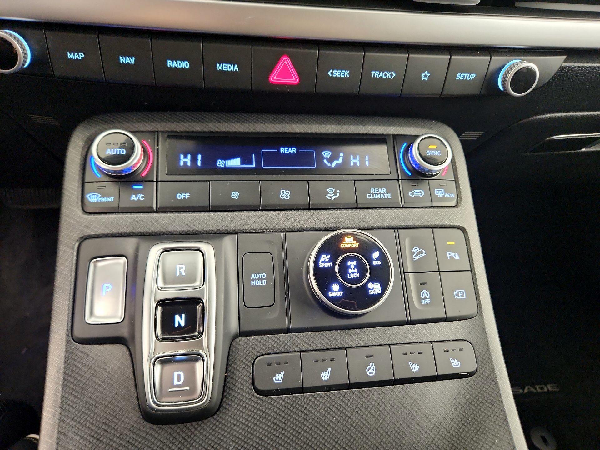 Thumbnail: 2023 Hyundai Palisade - 16