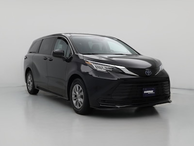 2023 Toyota Sienna Hybrid LE