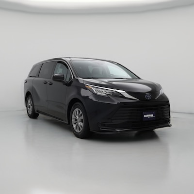2023 Toyota Sienna LE
