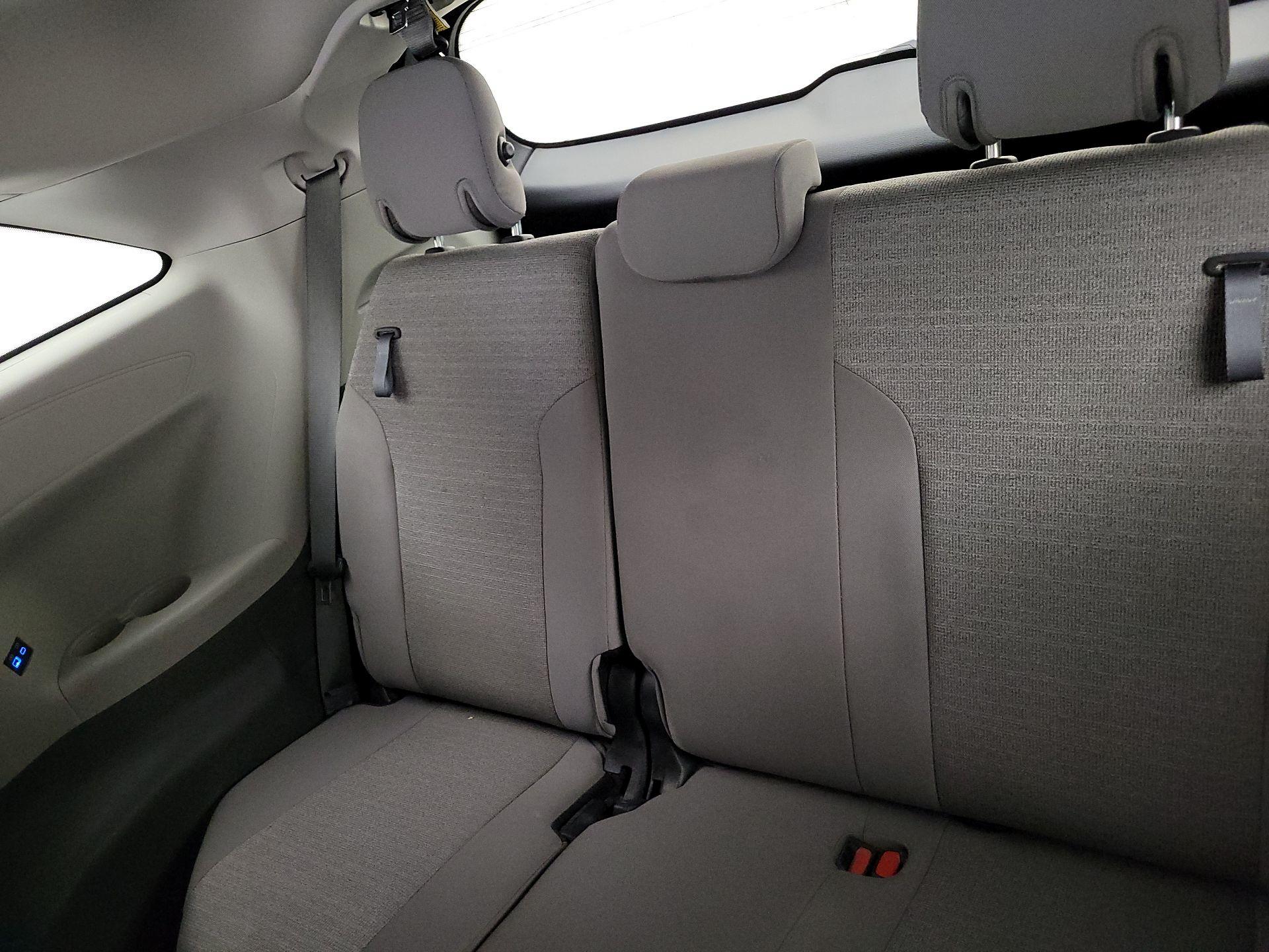 Thumbnail: 2023 Toyota Sienna - 20