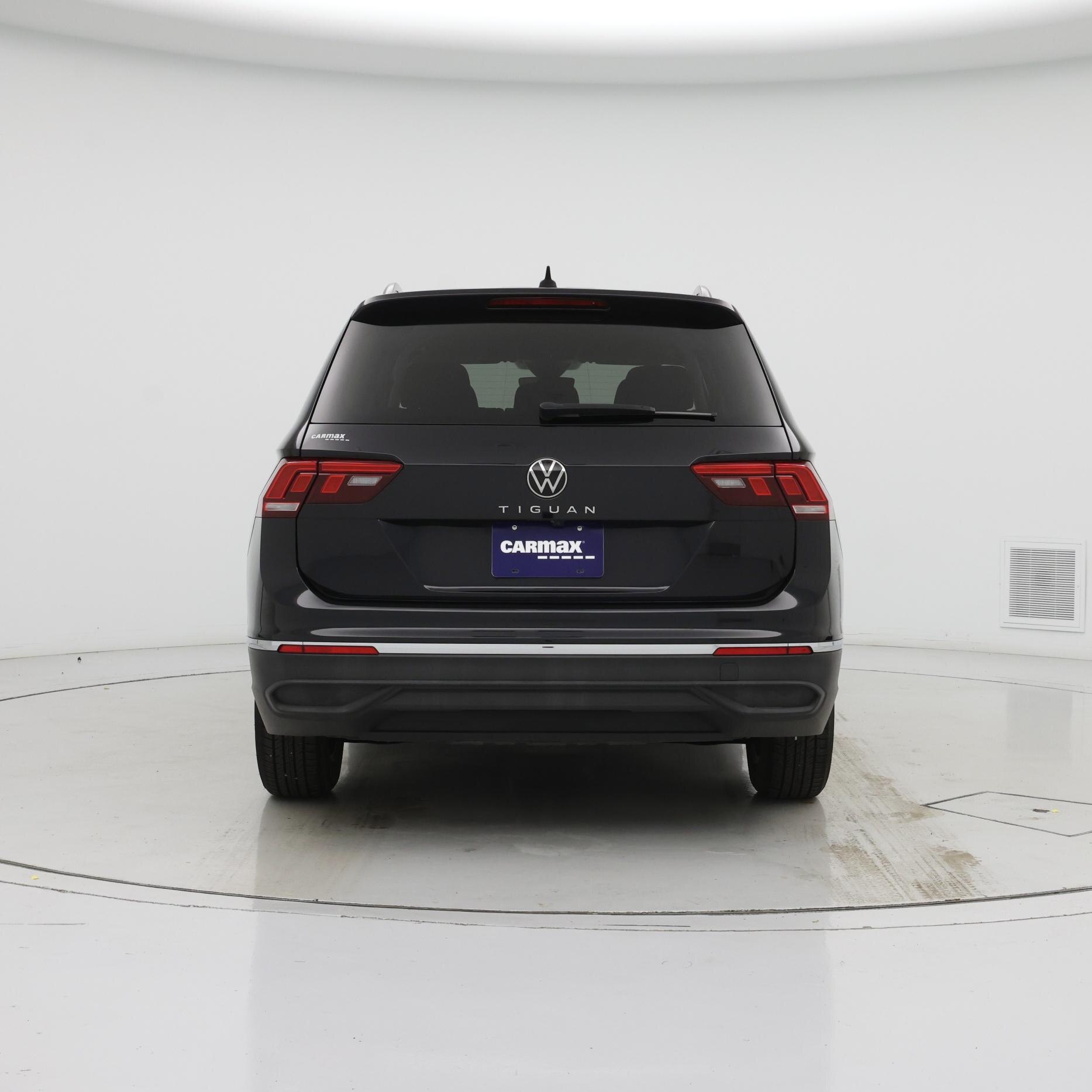 Thumbnail: 2023 Volkswagen Tiguan - 6