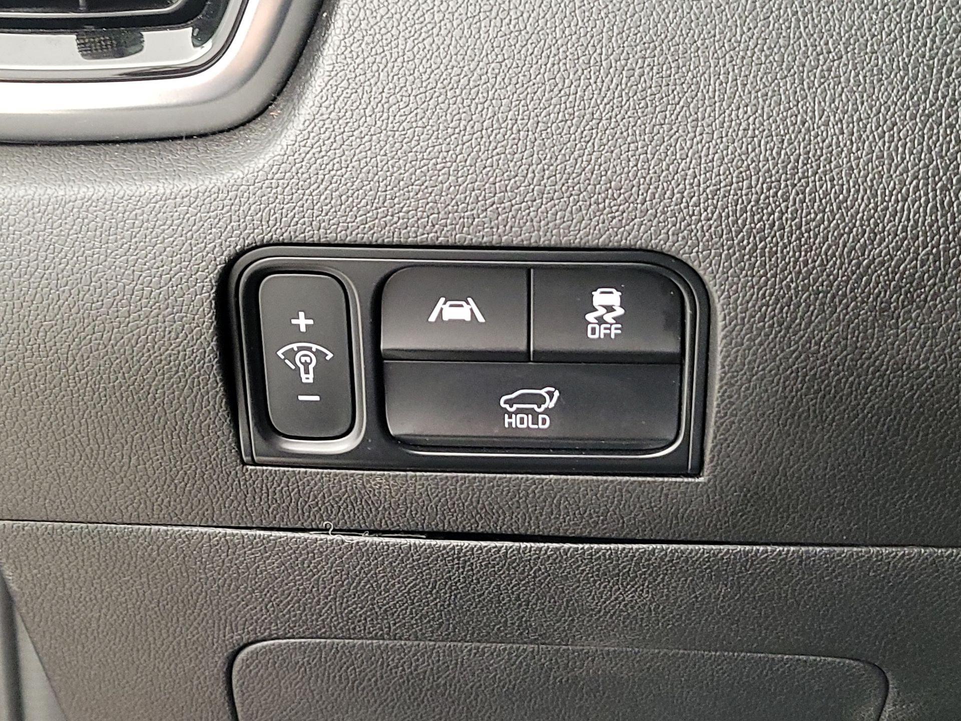 Thumbnail: 2021 Kia Sorento - 13