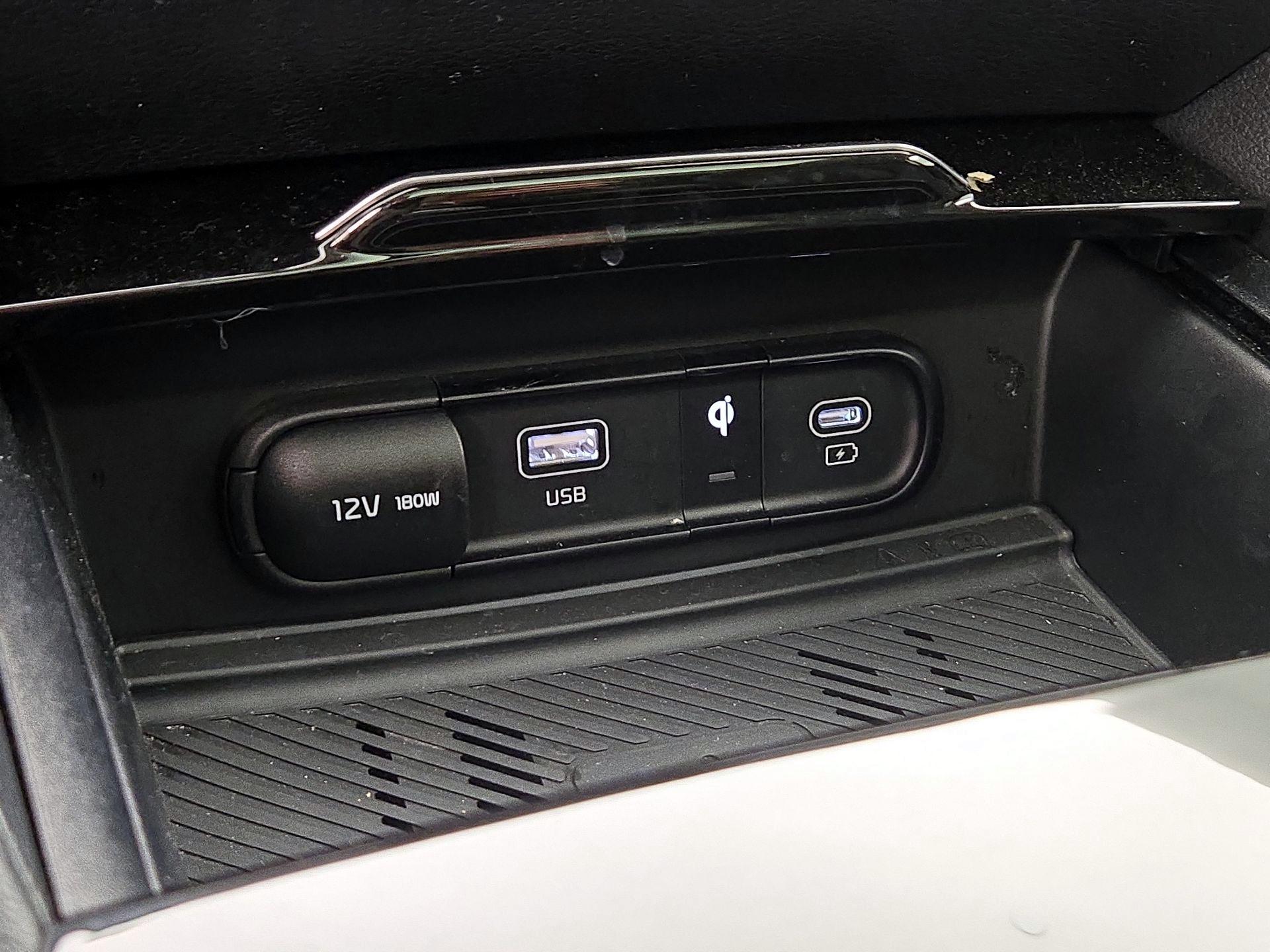 Thumbnail: 2023 Kia Sportage - 19