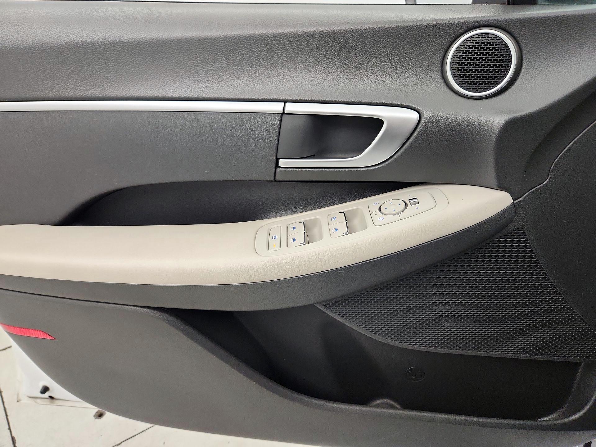 Thumbnail: 2023 Hyundai Sonata - 12