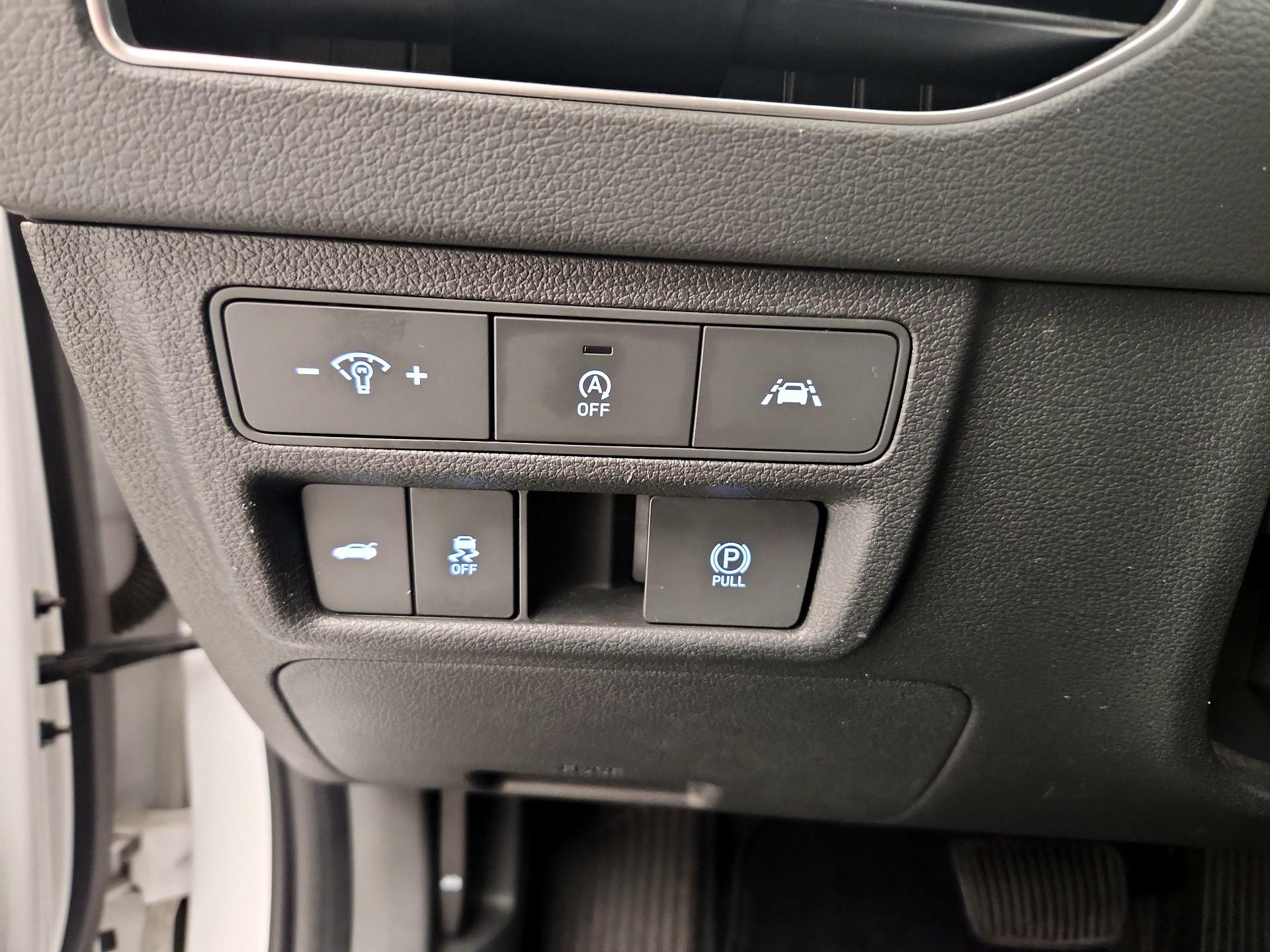 Thumbnail: 2023 Hyundai Sonata - 13