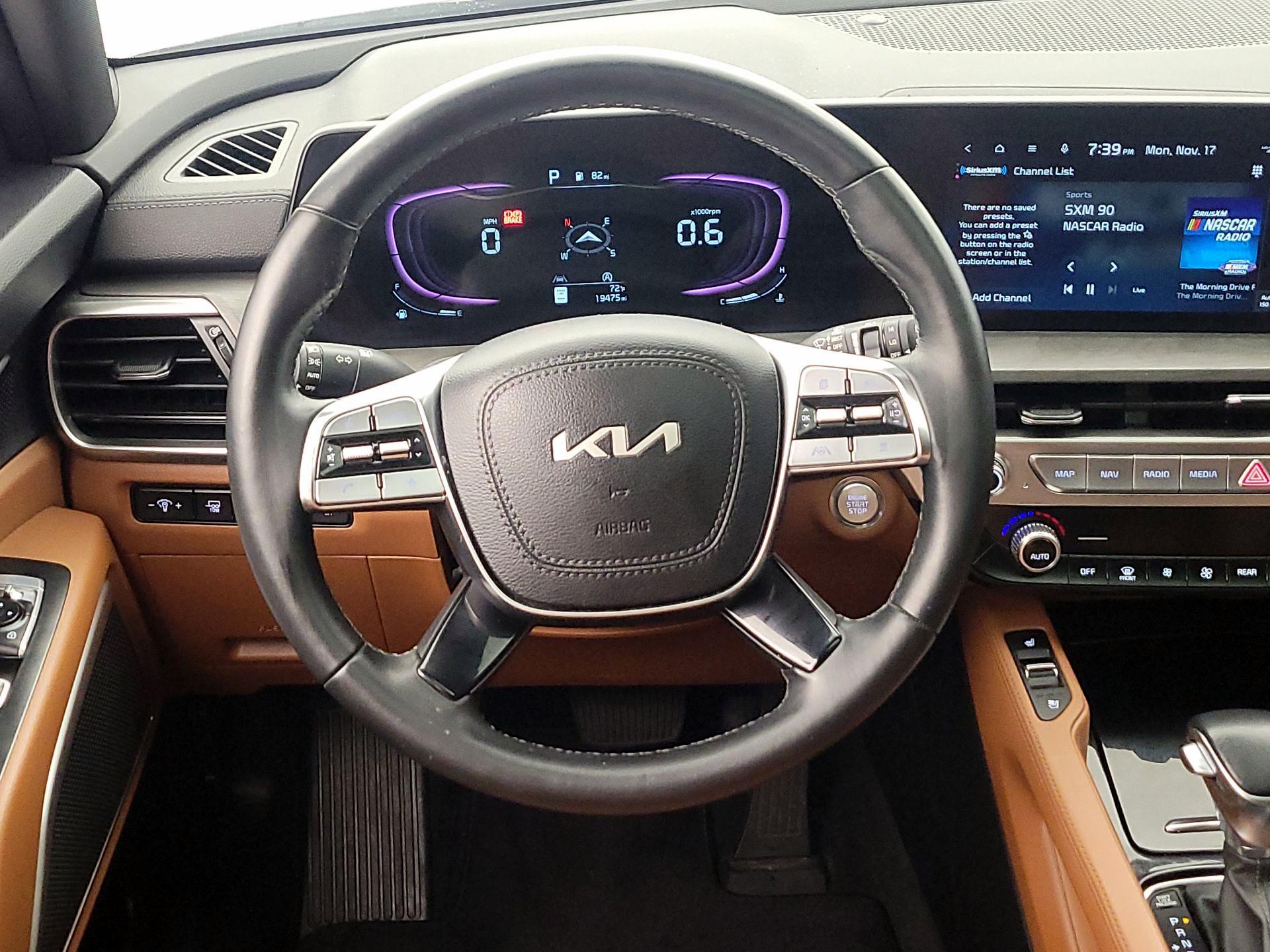 Thumbnail: 2023 Kia Telluride - 10