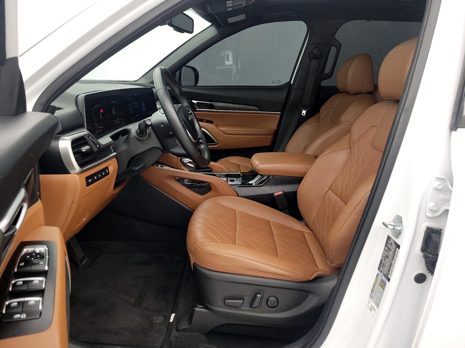 Thumbnail: 2023 Kia Telluride - 11