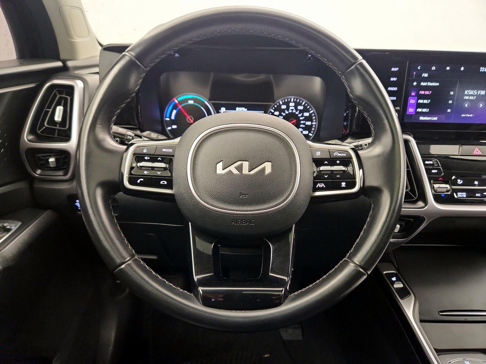 Thumbnail: 2023 Kia Sorento - 10