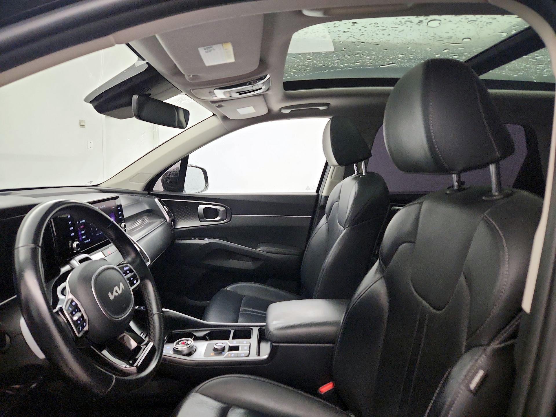 Thumbnail: 2023 Kia Sorento - 20