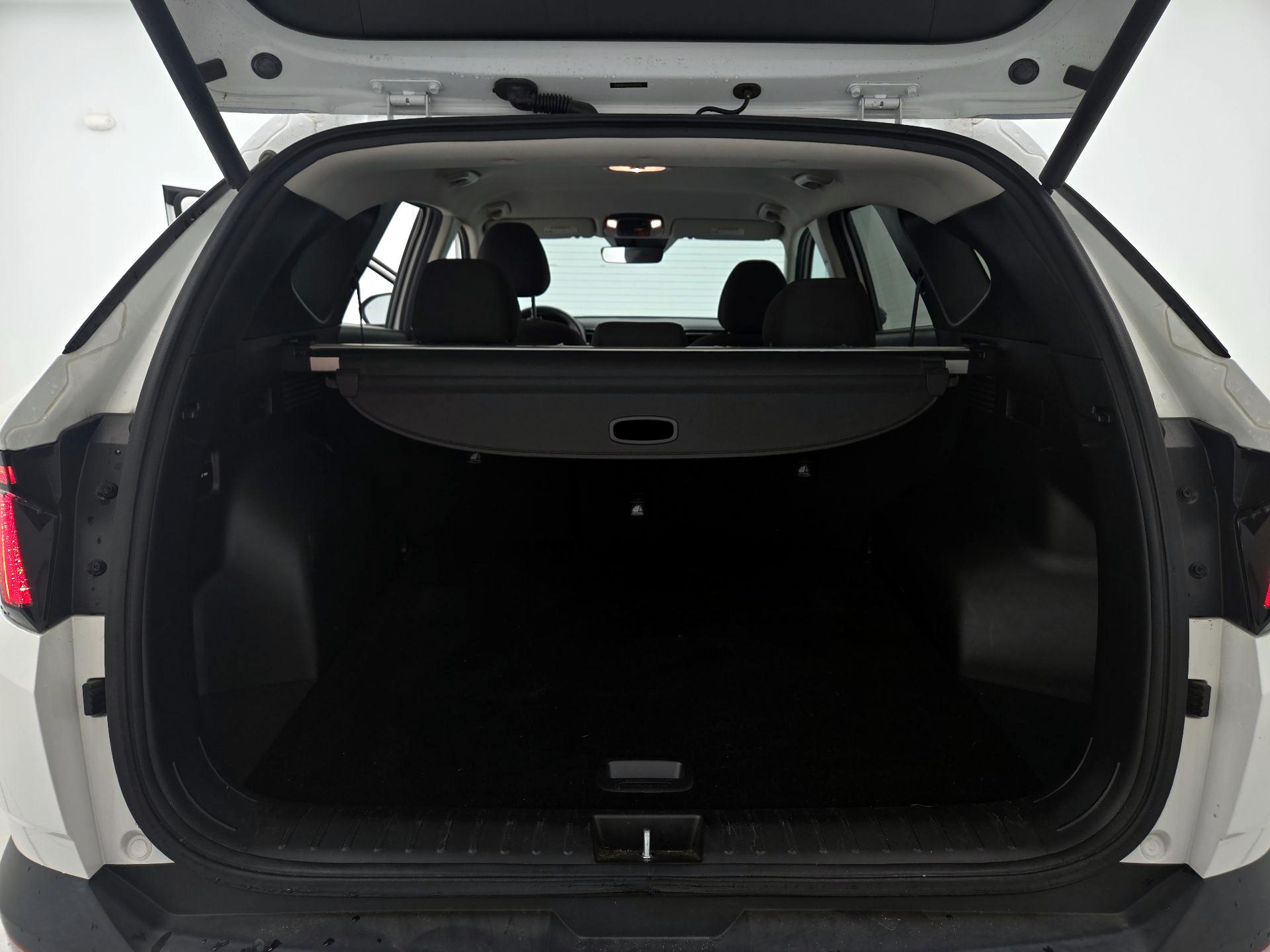 Thumbnail: 2023 Hyundai Tucson - 19