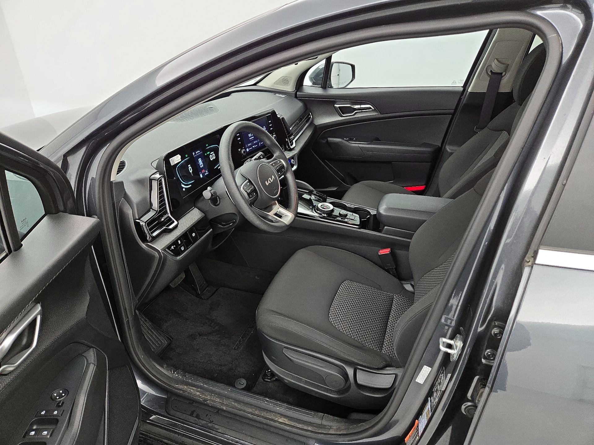 Thumbnail: 2023 Kia Sportage - 11