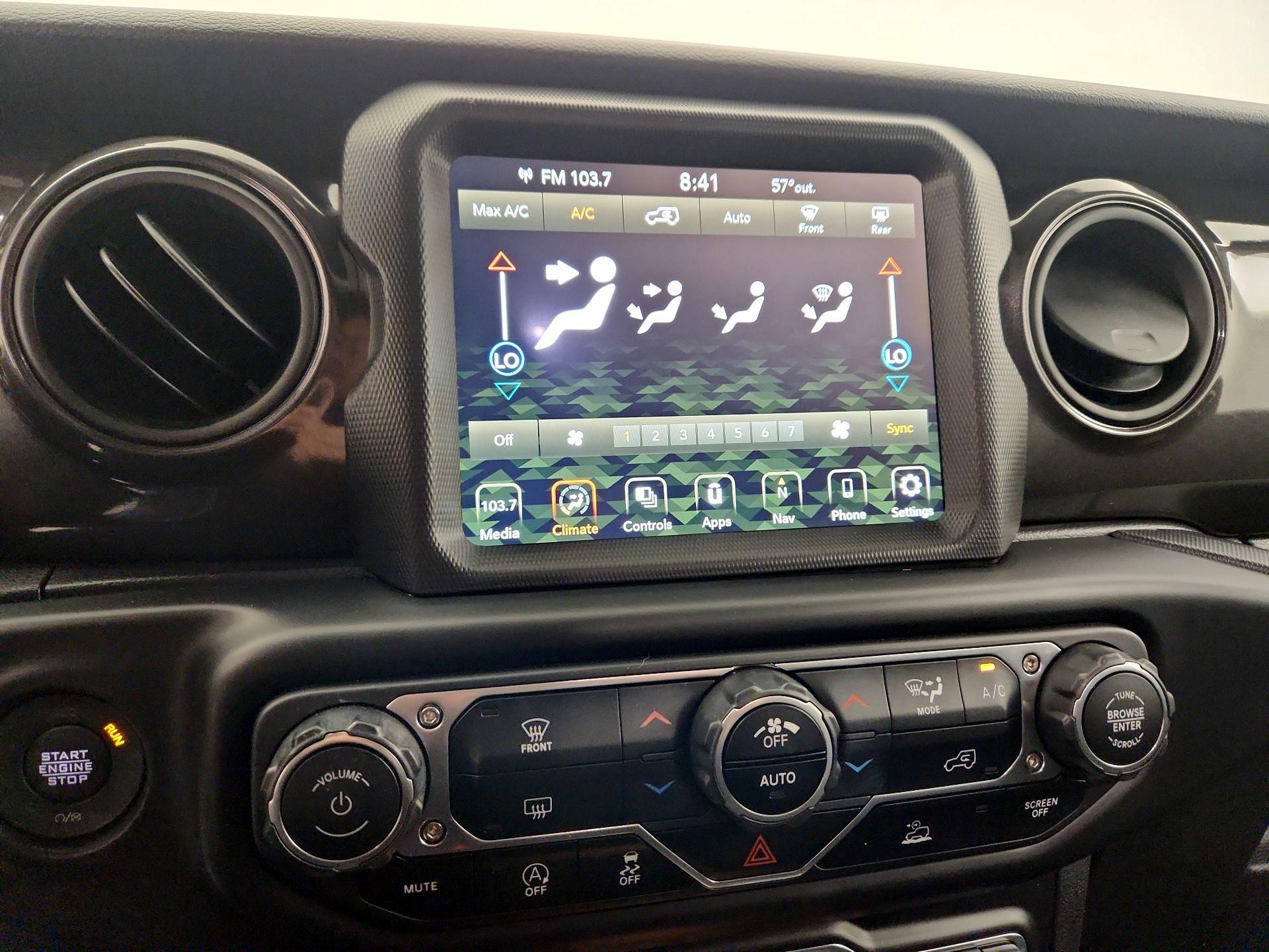 Thumbnail: 2022 Jeep Wrangler - 17