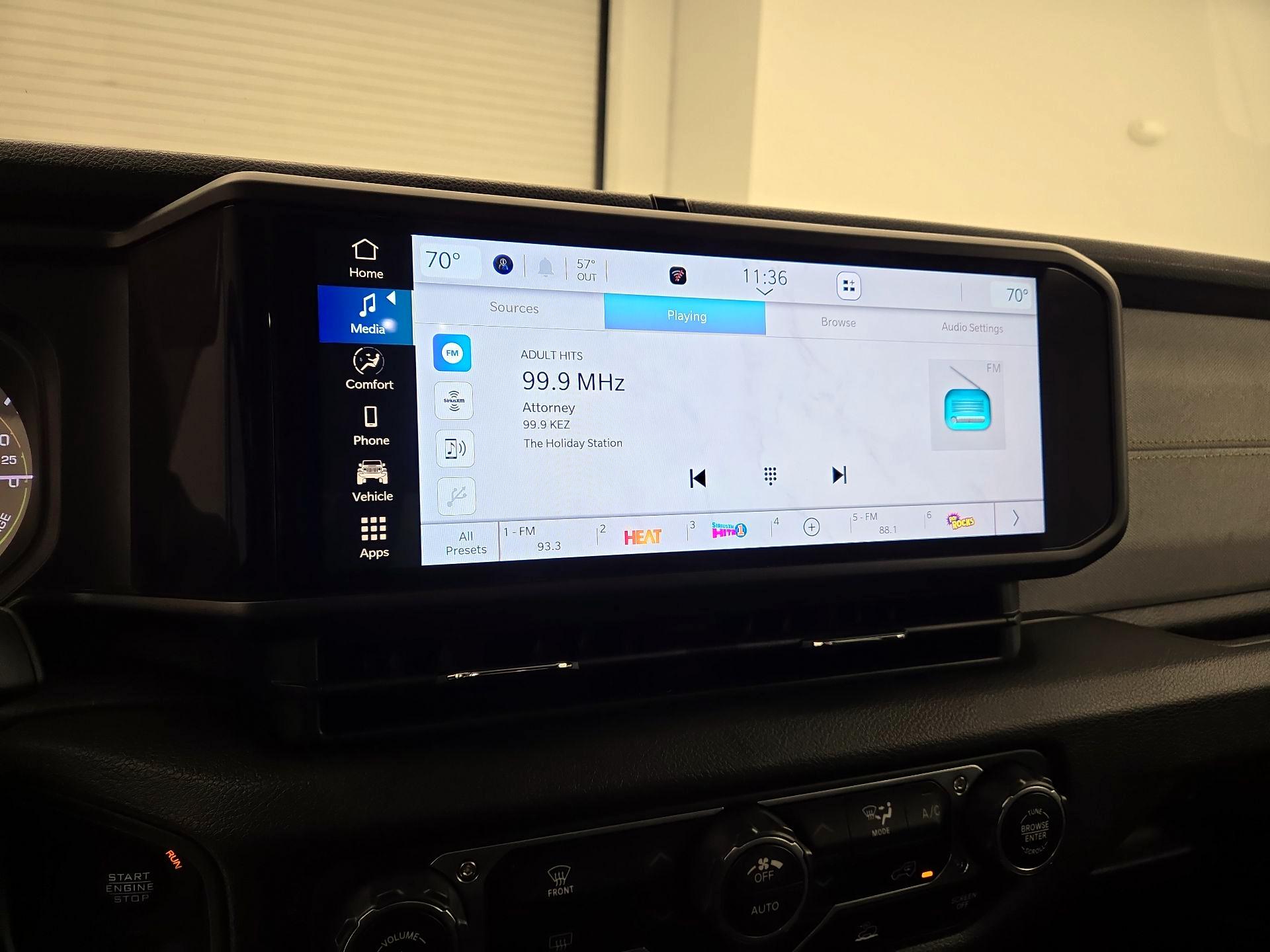 Thumbnail: 2024 Jeep Wrangler - 15