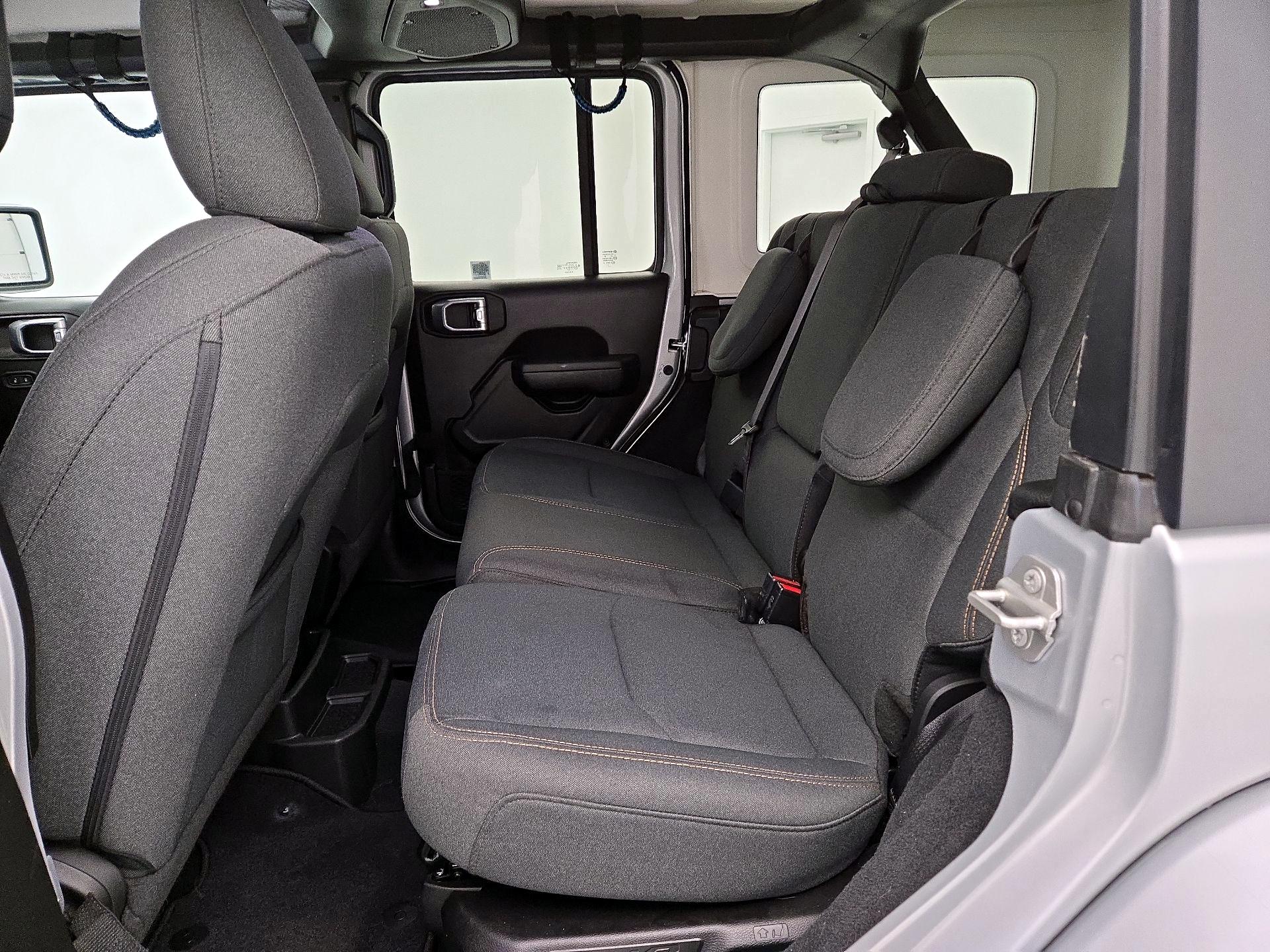 Thumbnail: 2024 Jeep Wrangler - 19