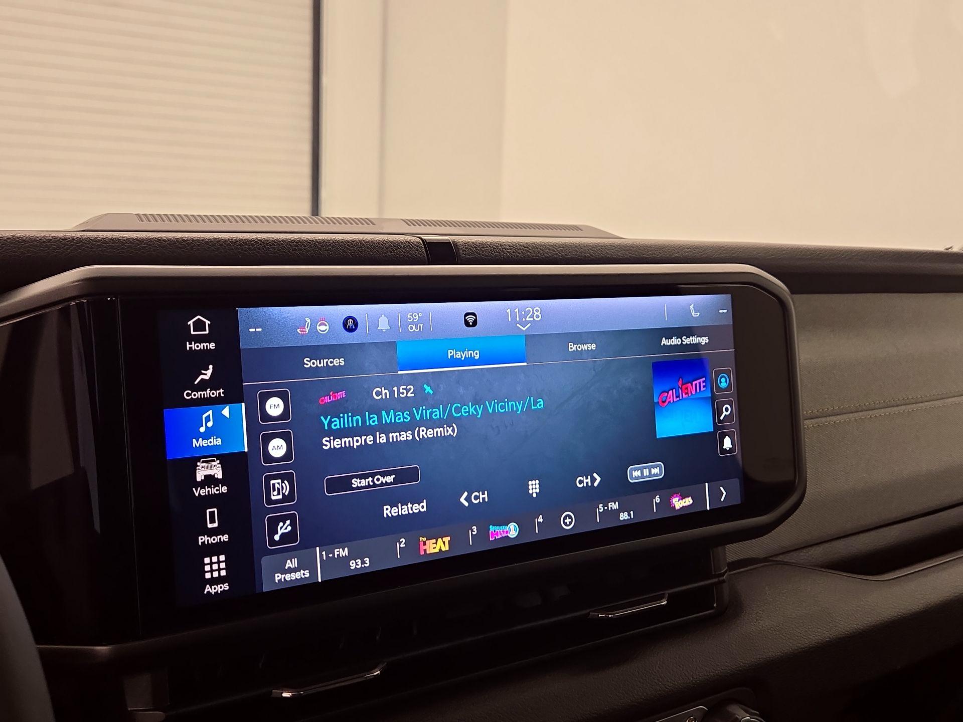 Thumbnail: 2024 Jeep Wrangler - 15