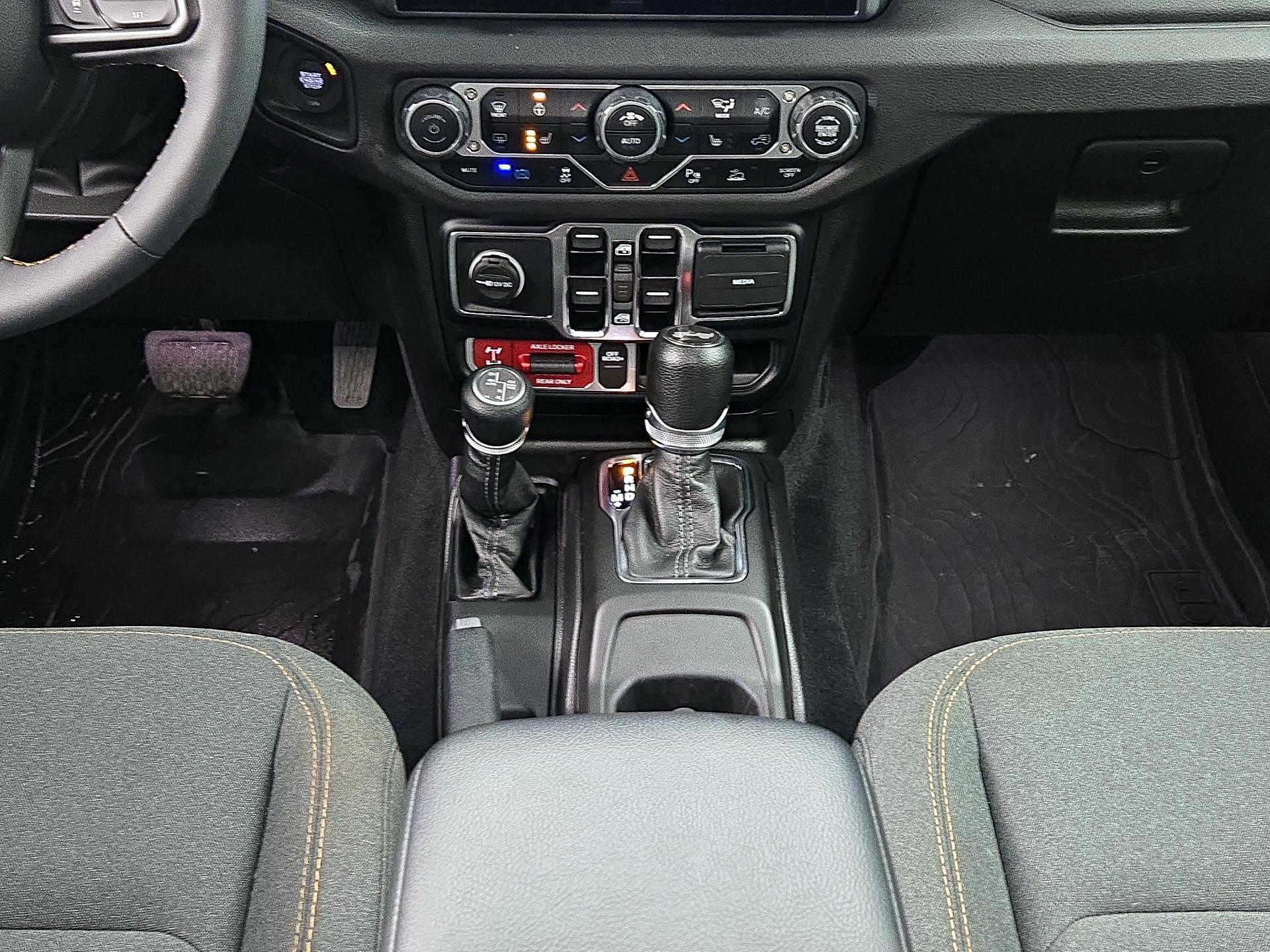 Thumbnail: 2024 Jeep Wrangler - 17