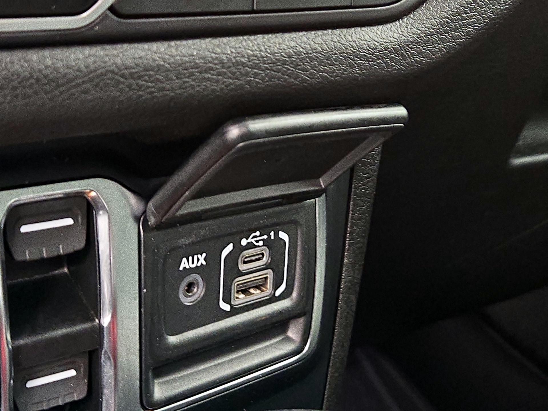 Thumbnail: 2024 Jeep Wrangler - 18