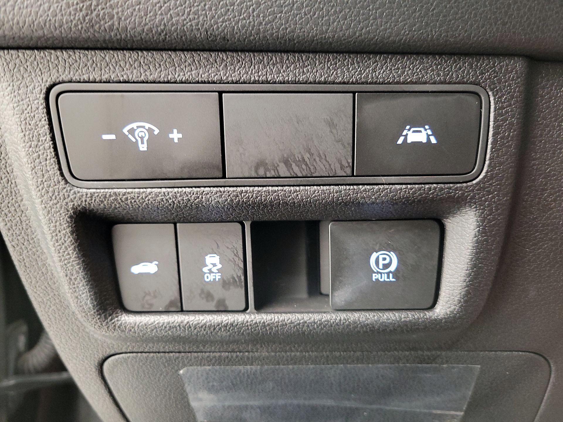 Thumbnail: 2023 Hyundai Sonata - 13