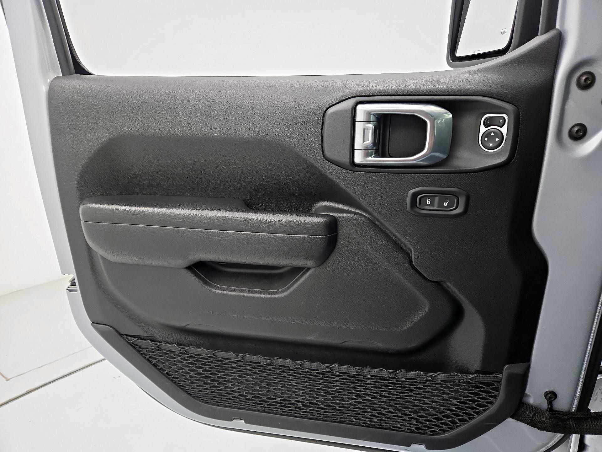 Thumbnail: 2024 Jeep Wrangler - 12