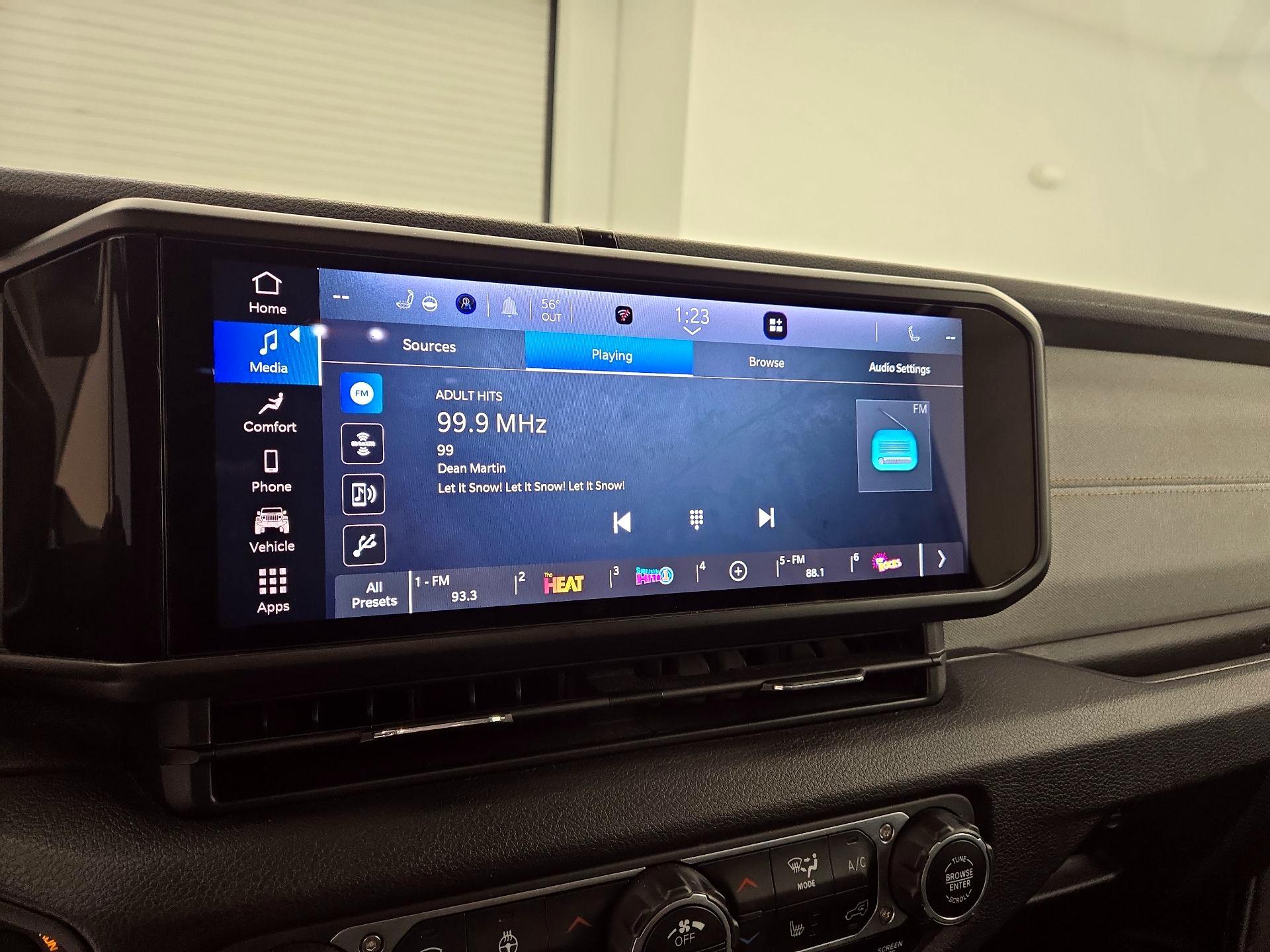 Thumbnail: 2024 Jeep Wrangler - 15