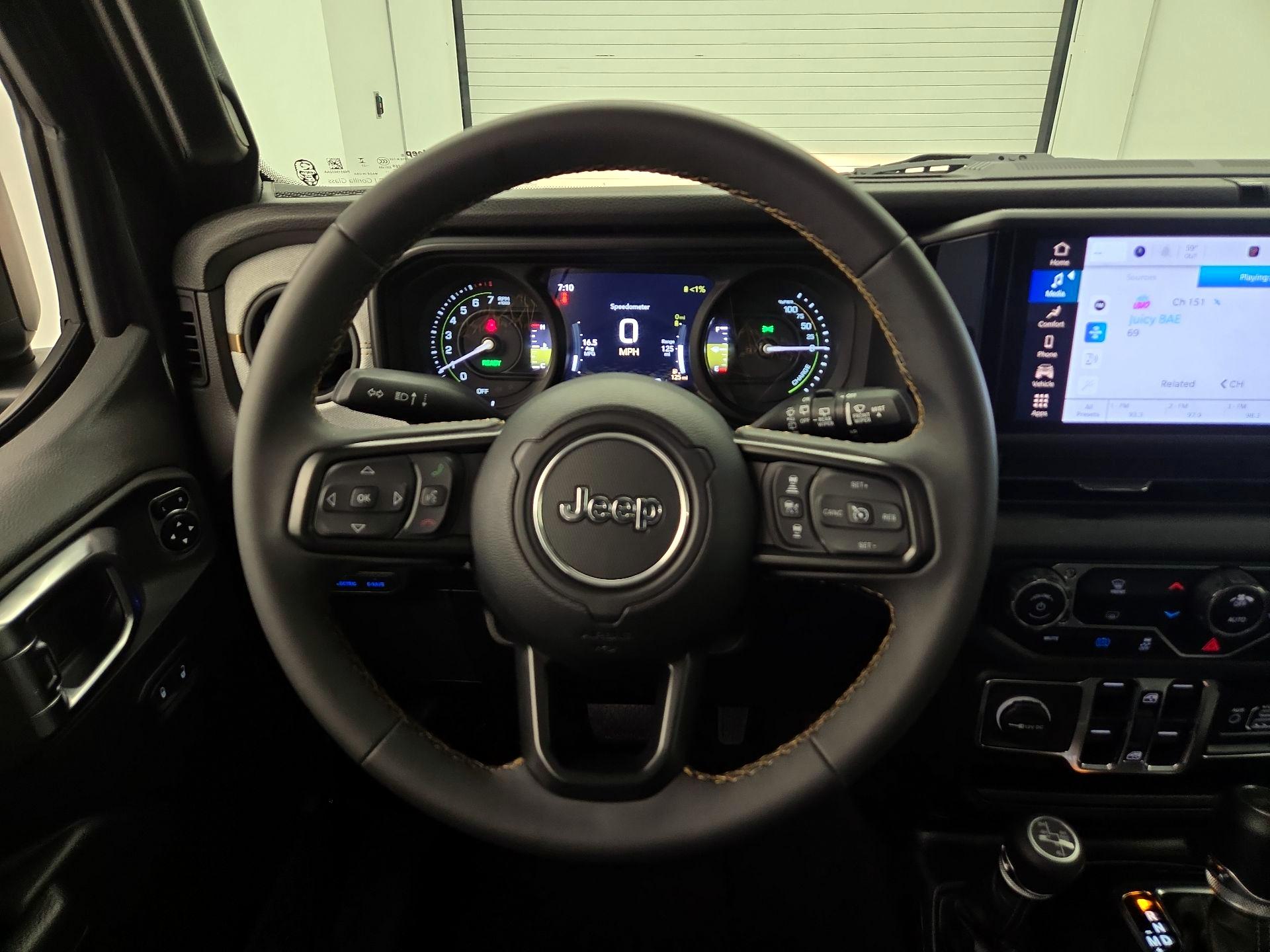 Thumbnail: 2024 Jeep Wrangler - 10