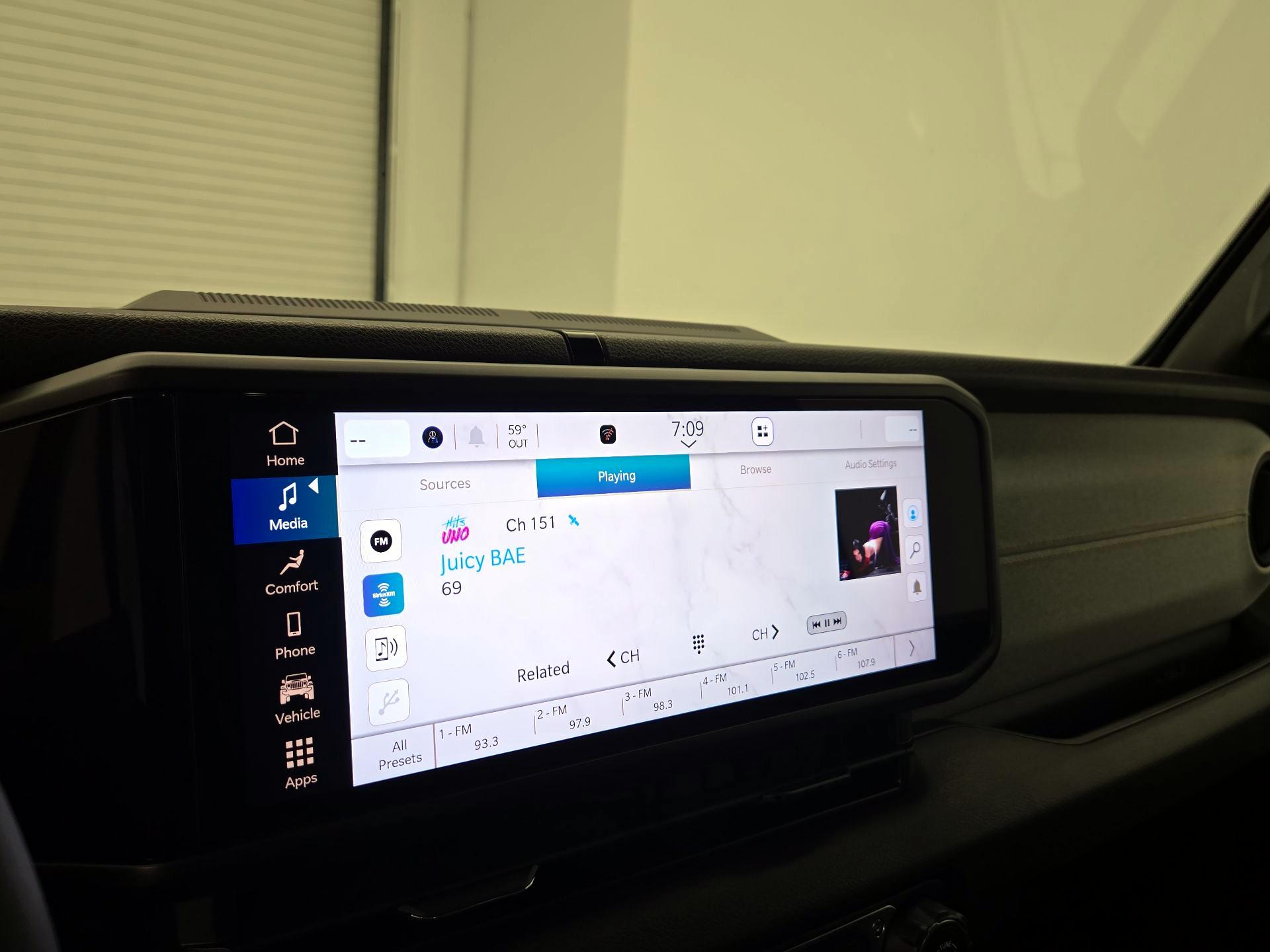 Thumbnail: 2024 Jeep Wrangler - 15