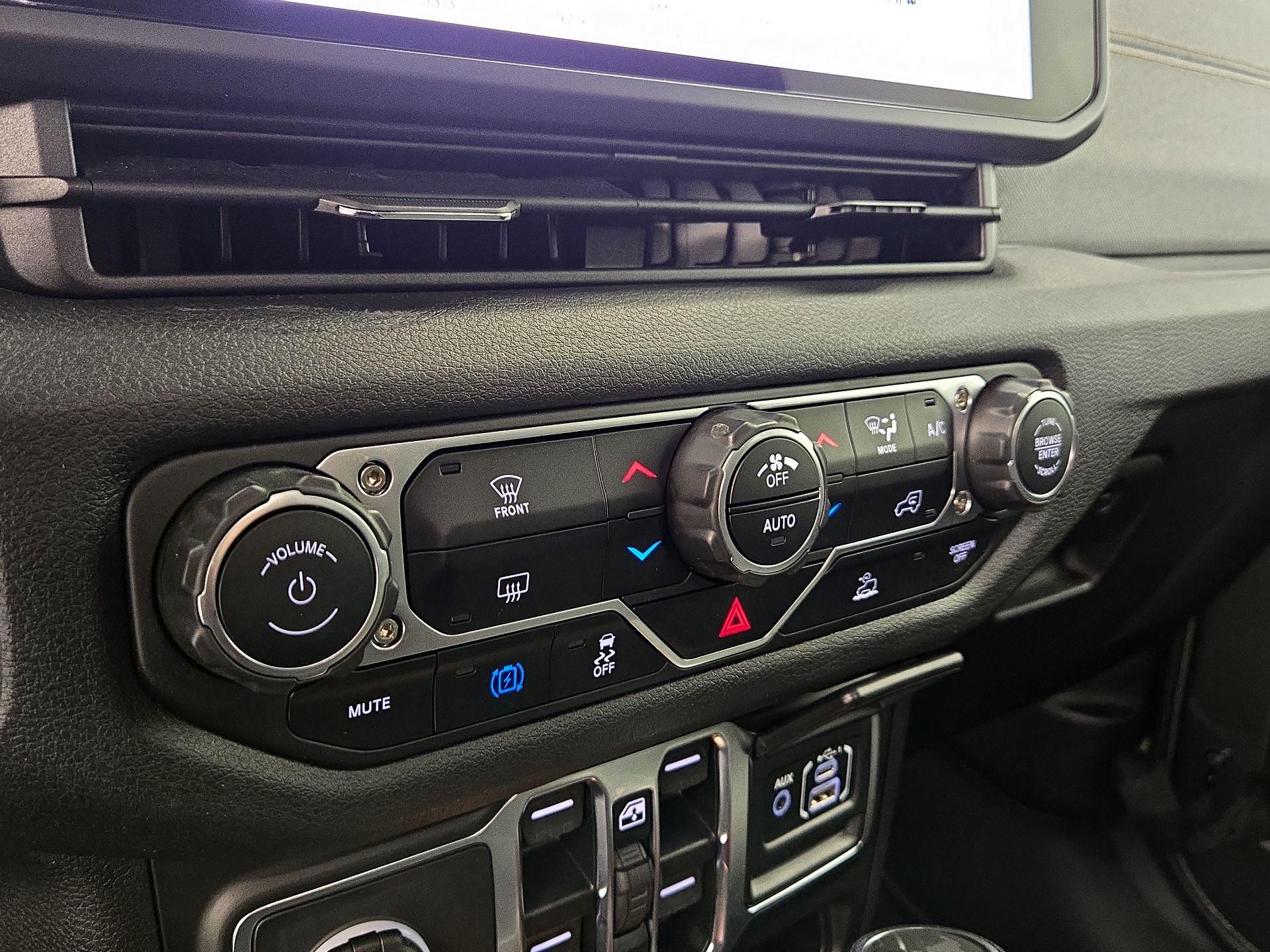 Thumbnail: 2024 Jeep Wrangler - 16