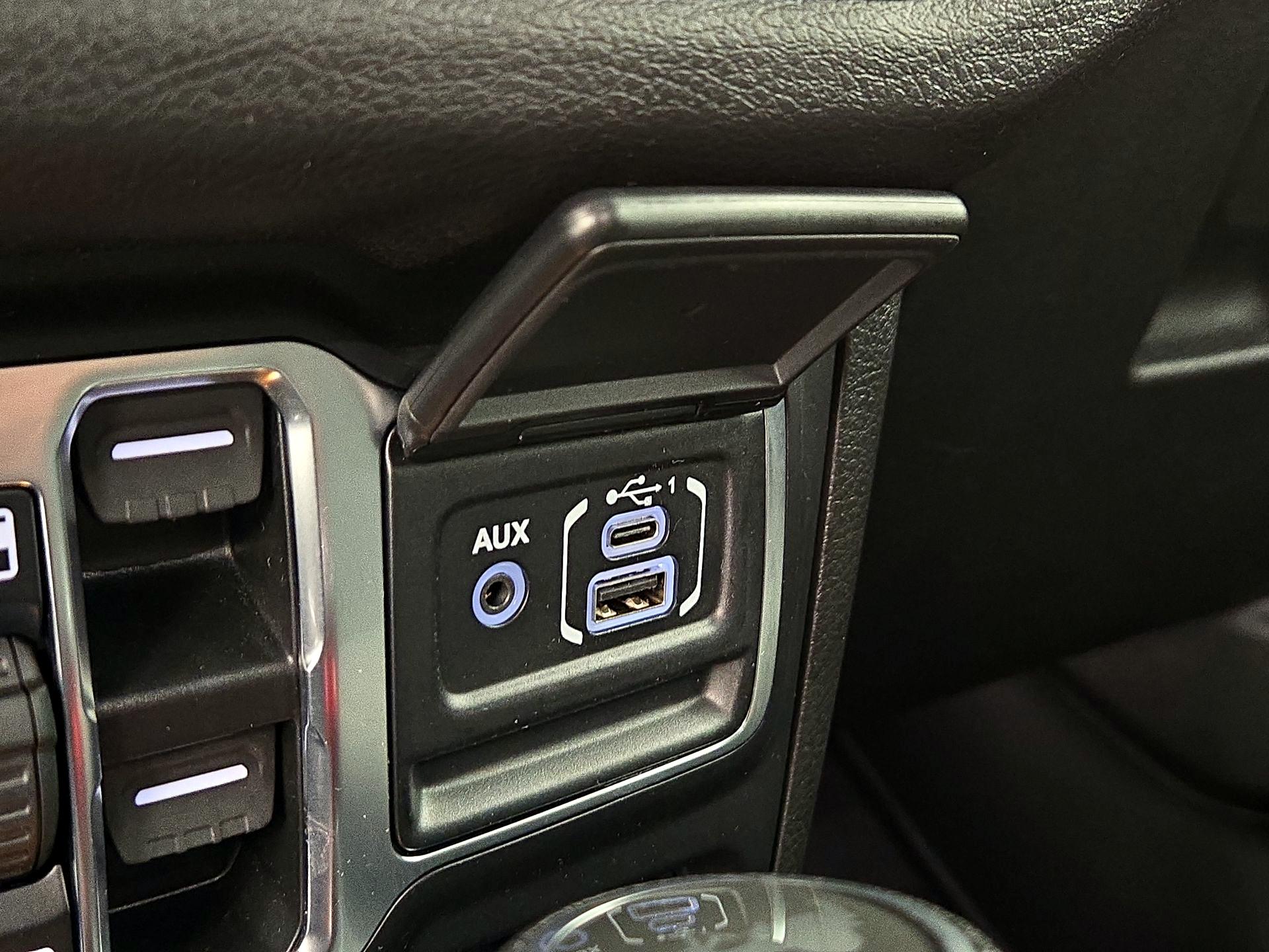 Thumbnail: 2024 Jeep Wrangler - 18