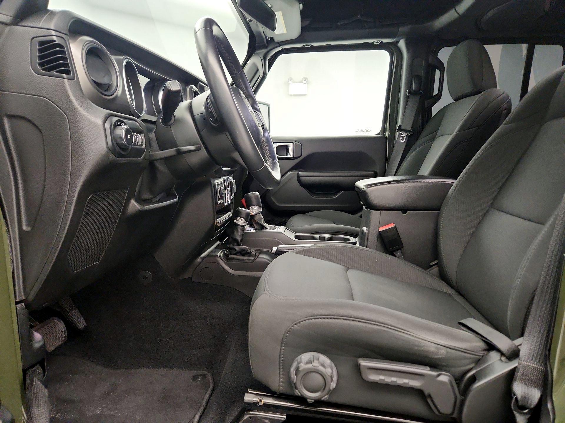 Thumbnail: 2021 Jeep Wrangler - 11