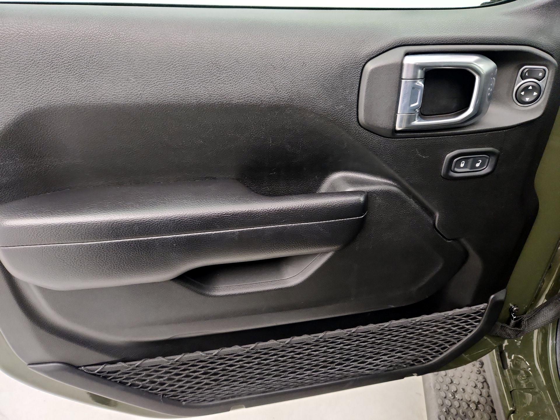 Thumbnail: 2021 Jeep Wrangler - 12