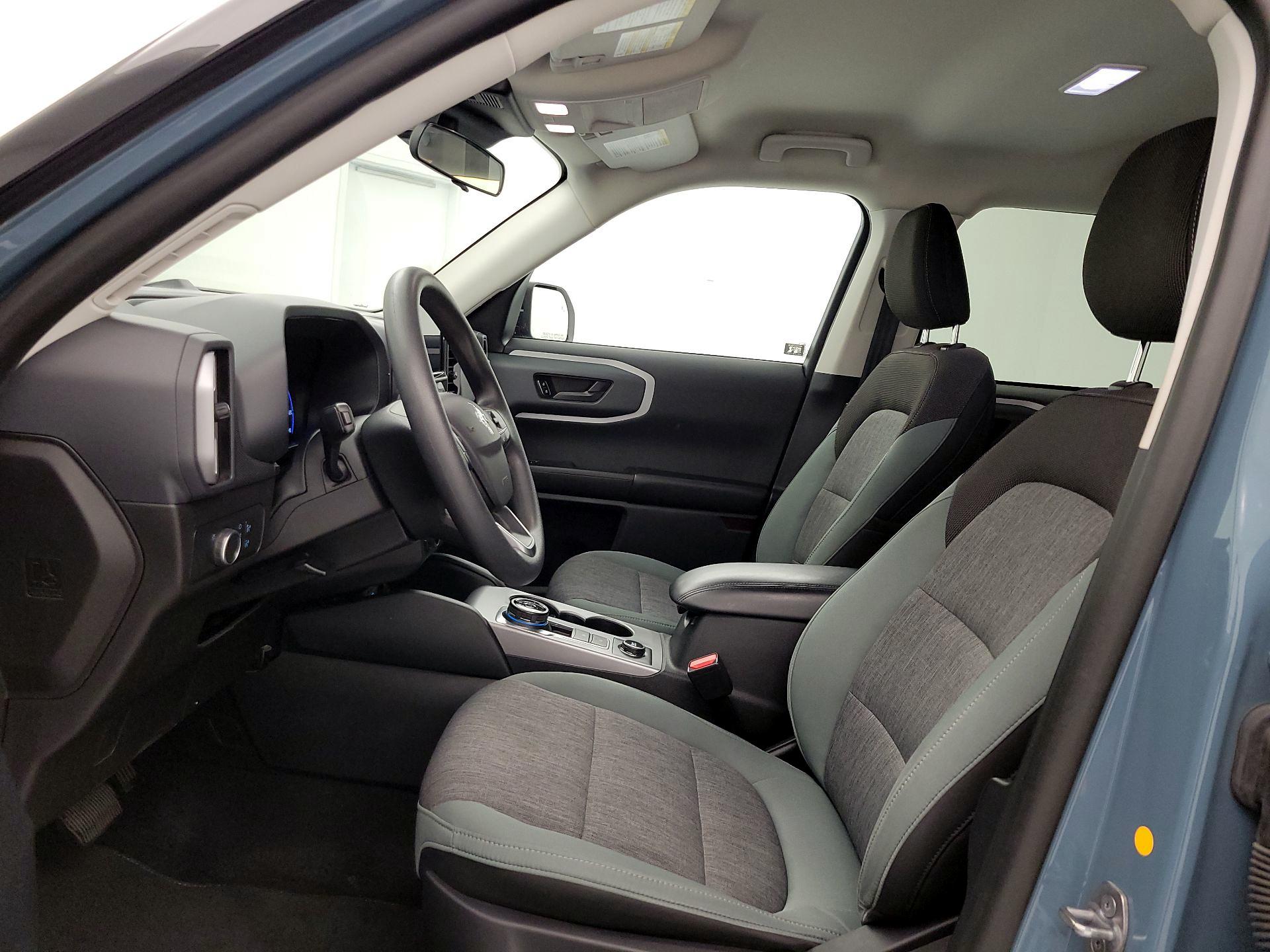 Thumbnail: 2022 Ford Bronco Sport - 11