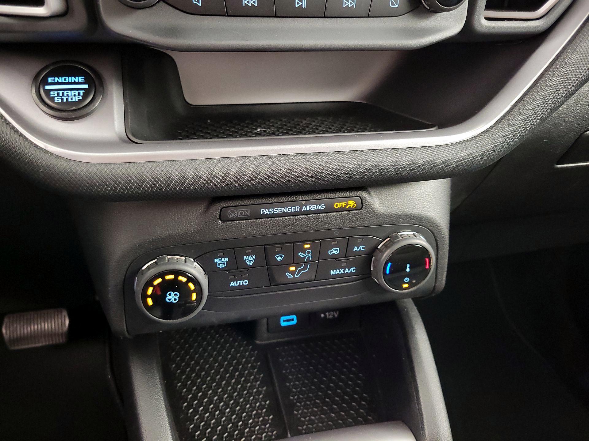 Thumbnail: 2022 Ford Bronco Sport - 17