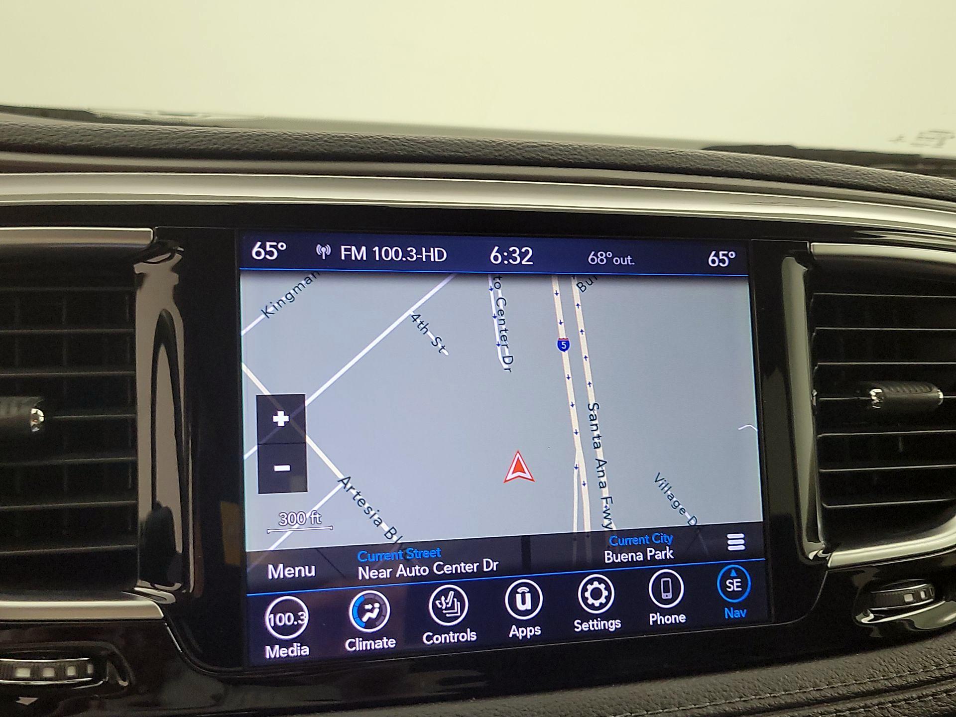 Thumbnail: 2019 Chrysler Pacifica - 14