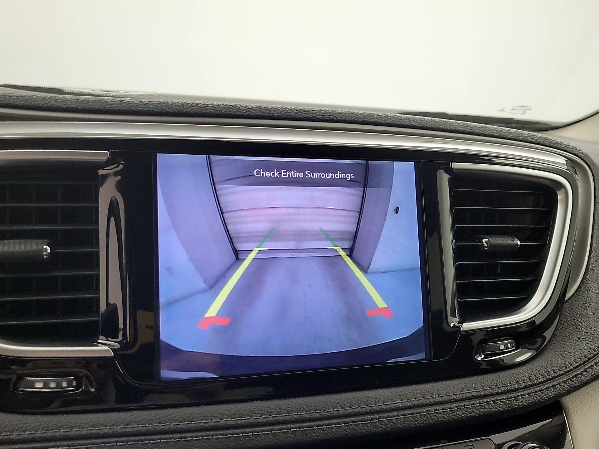 Thumbnail: 2019 Chrysler Pacifica - 15