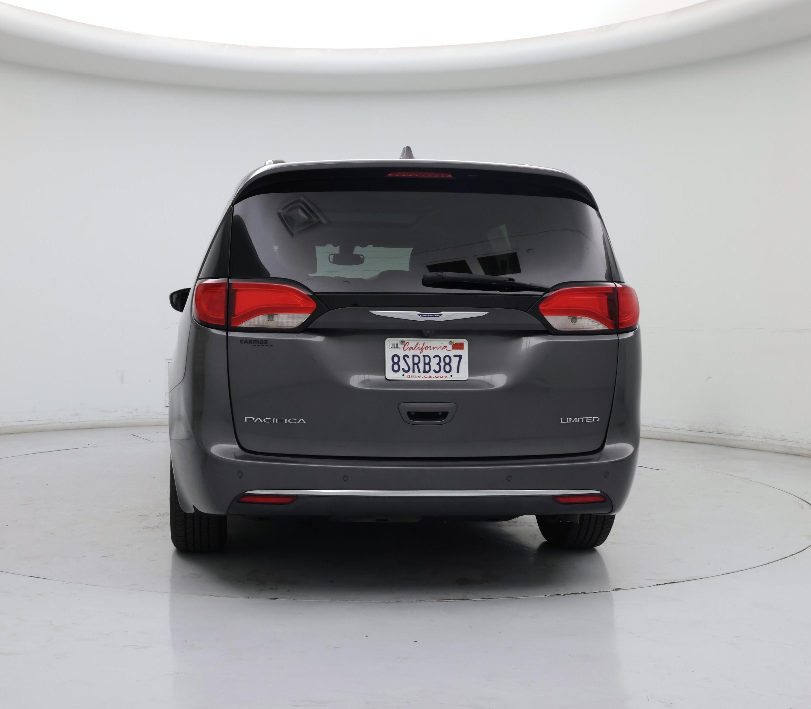 Thumbnail: 2019 Chrysler Pacifica - 6