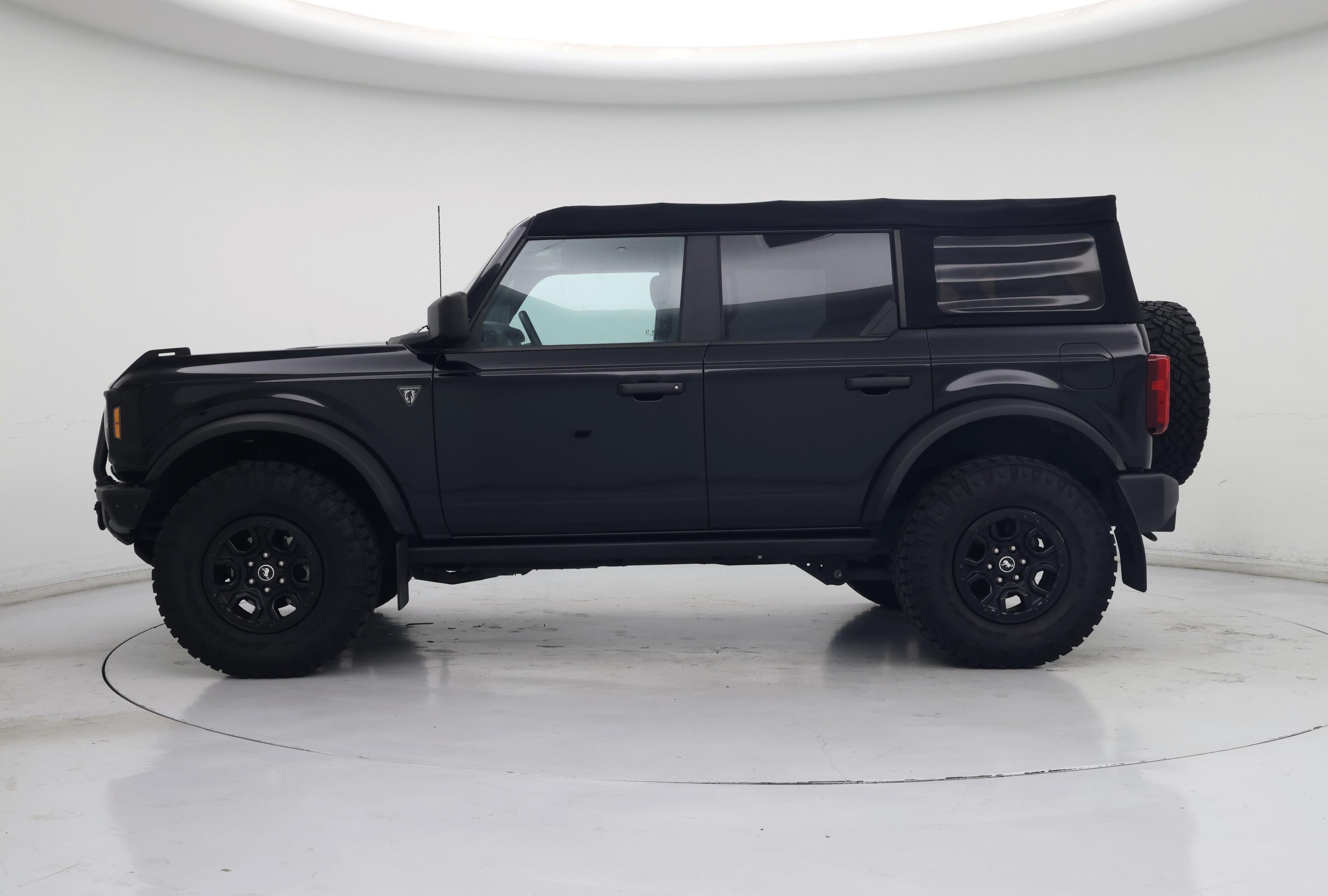 Thumbnail: 2022 Ford Bronco - 3