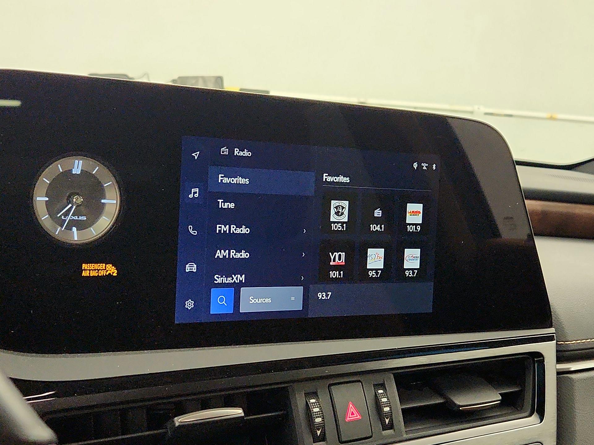 Thumbnail: 2024 Lexus ES - 15