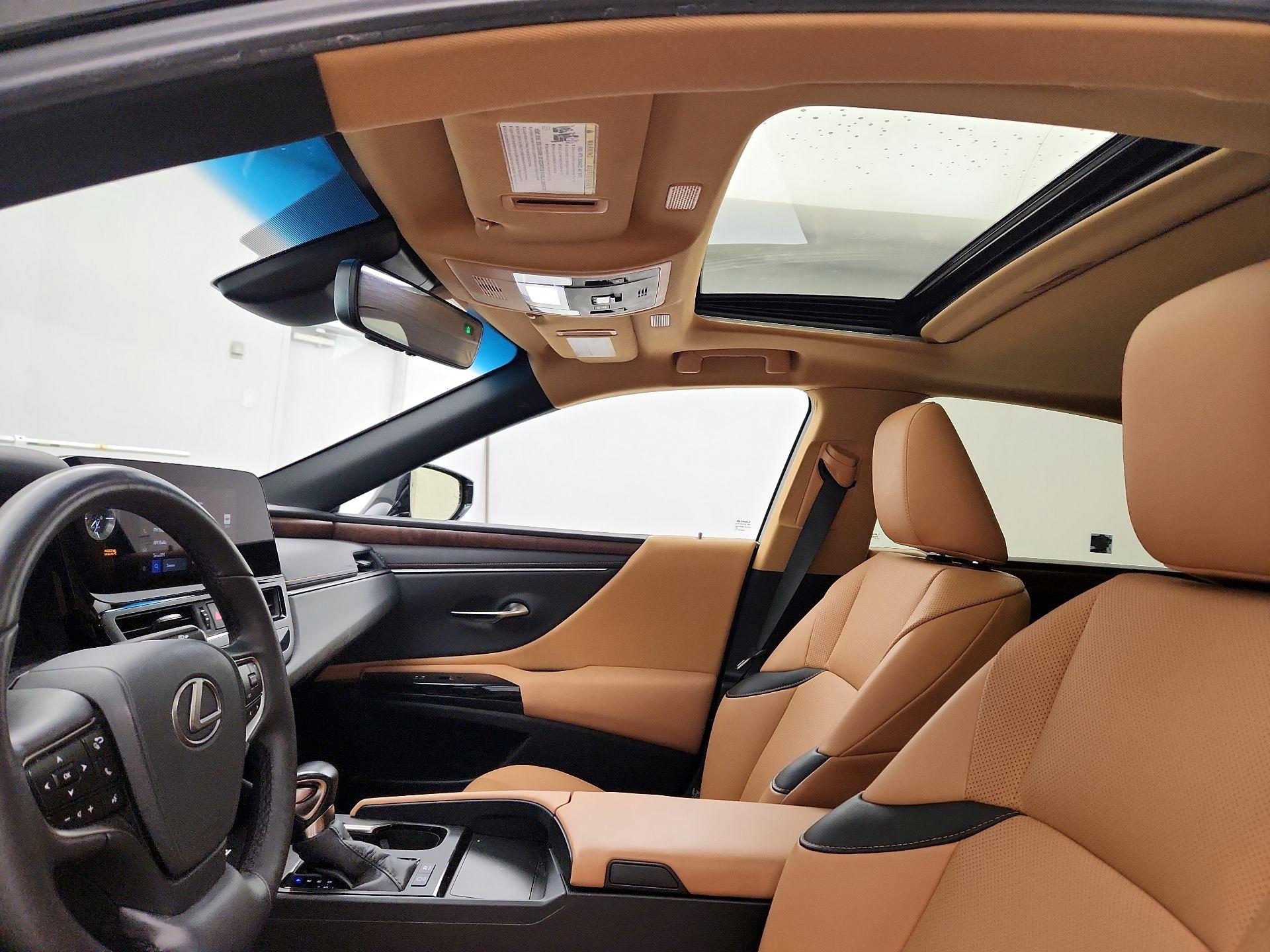 Thumbnail: 2024 Lexus ES - 18