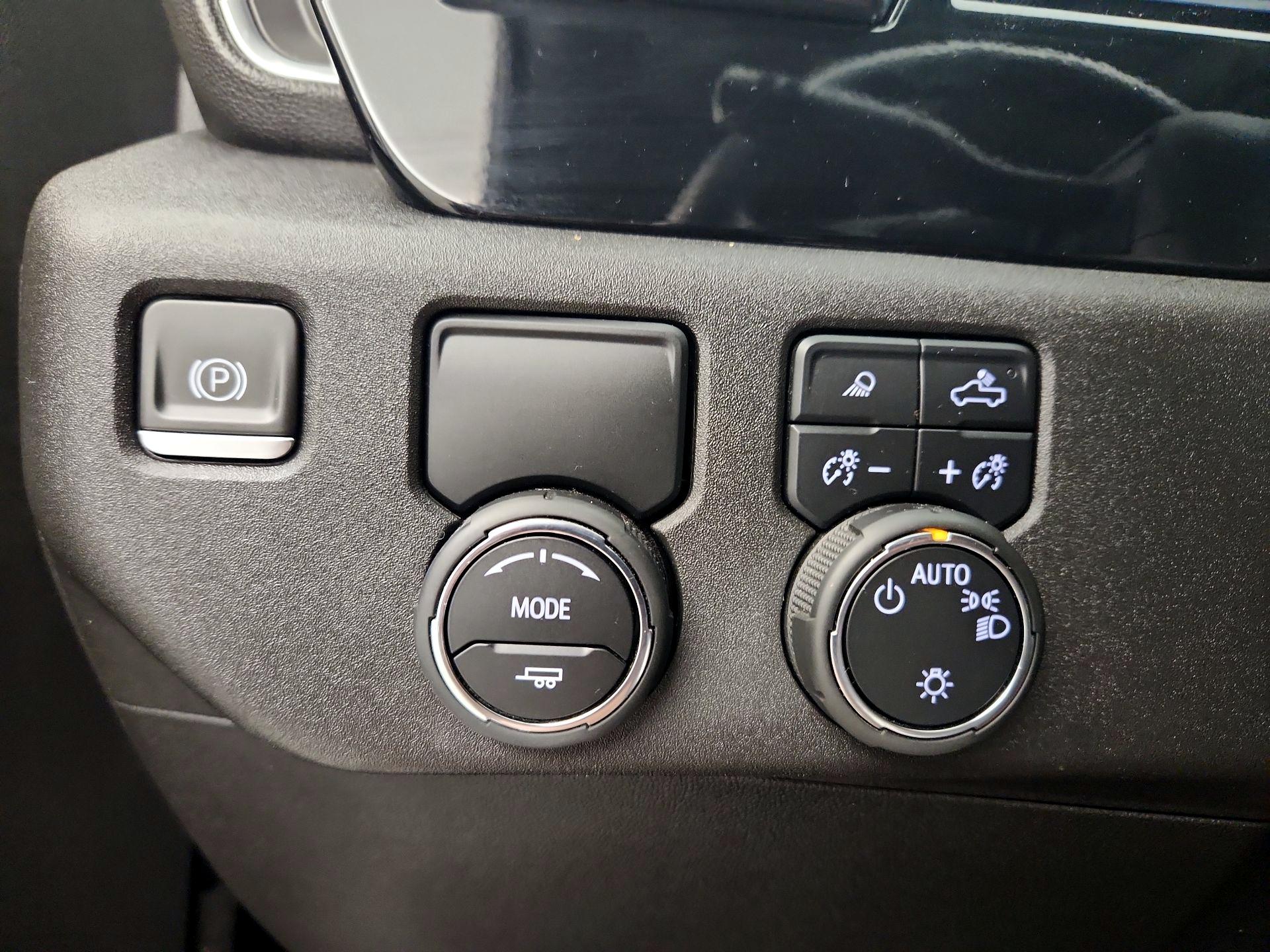 Thumbnail: 2023 Chevrolet Silverado 1500 - 13