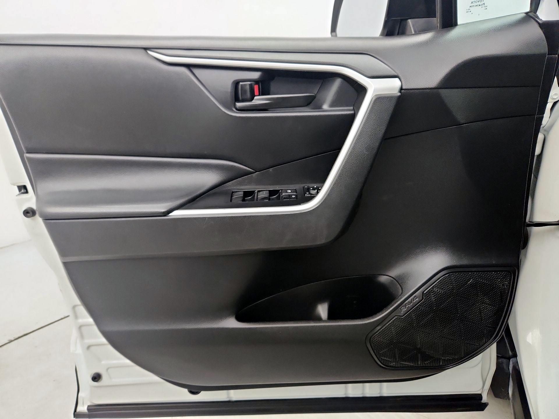 Thumbnail: 2024 Toyota RAV4 - 12