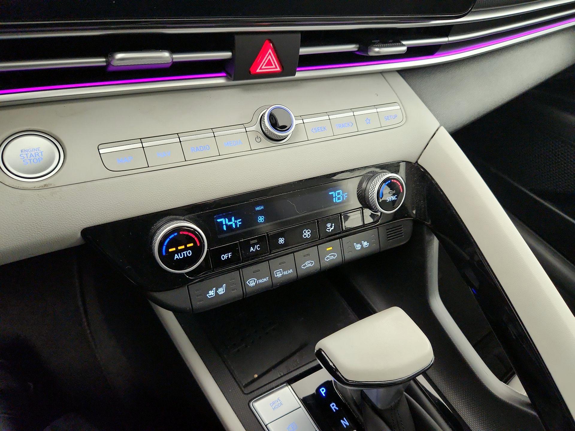 Thumbnail: 2023 Hyundai Elantra - 17