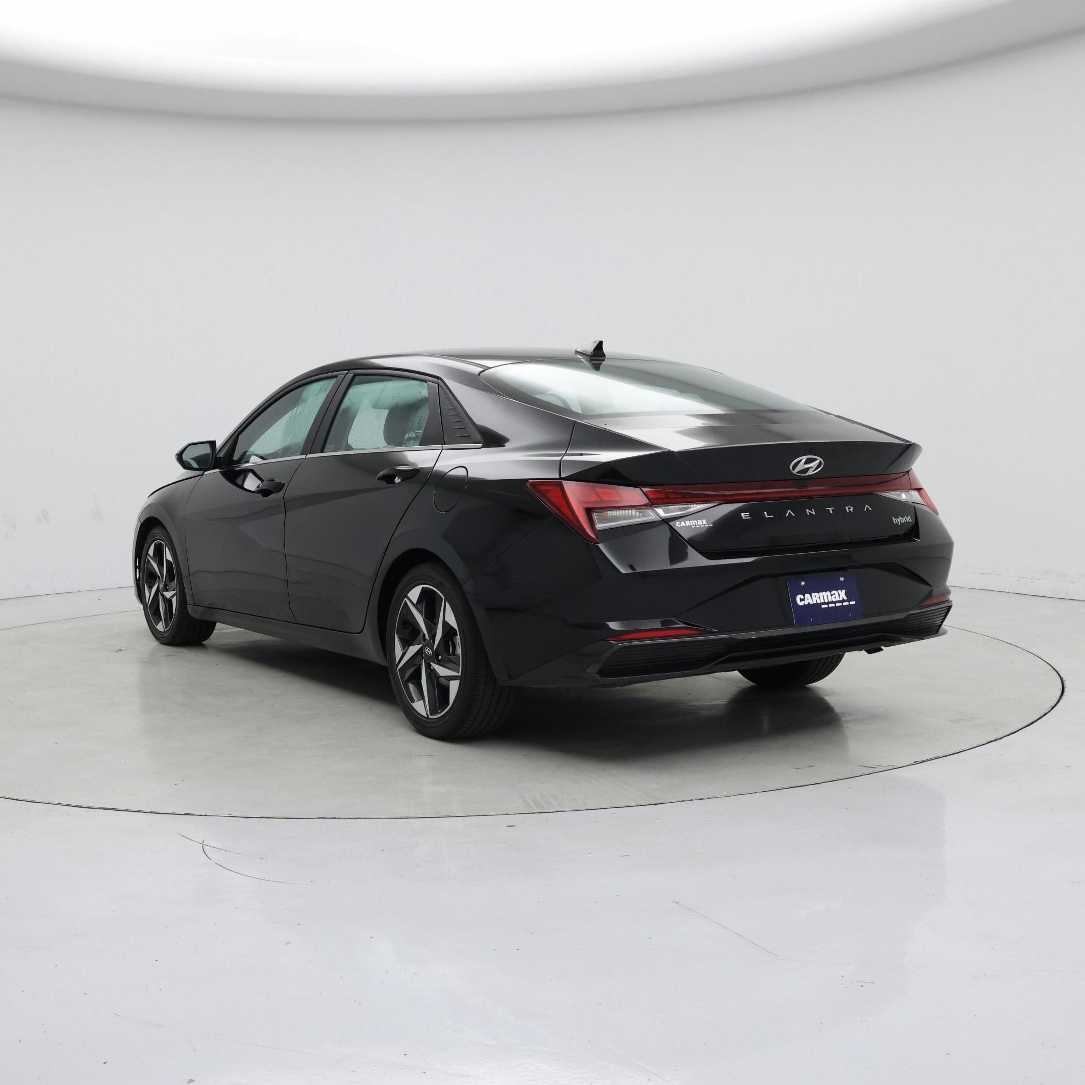 Thumbnail: 2023 Hyundai Elantra - 2