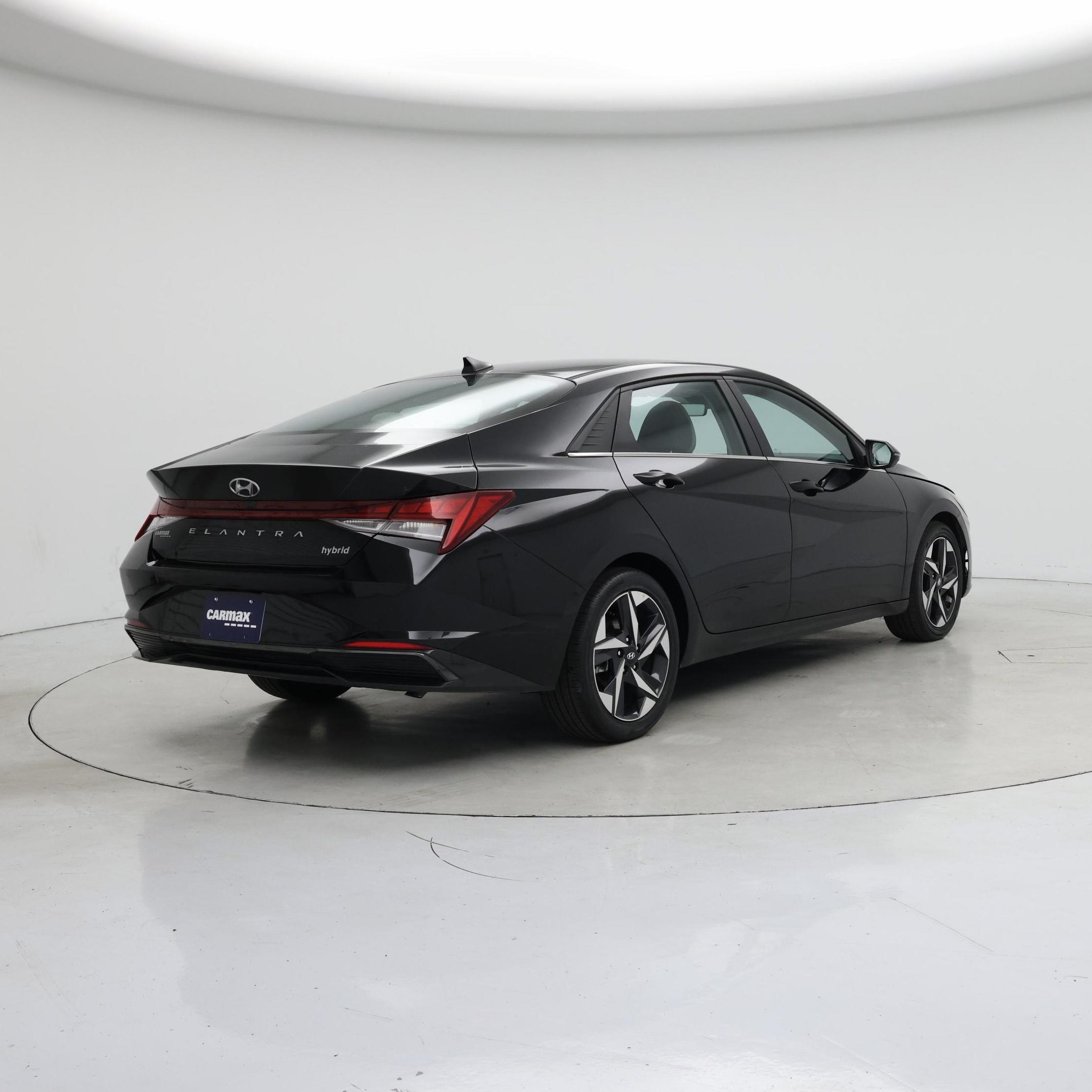 Thumbnail: 2023 Hyundai Elantra - 8