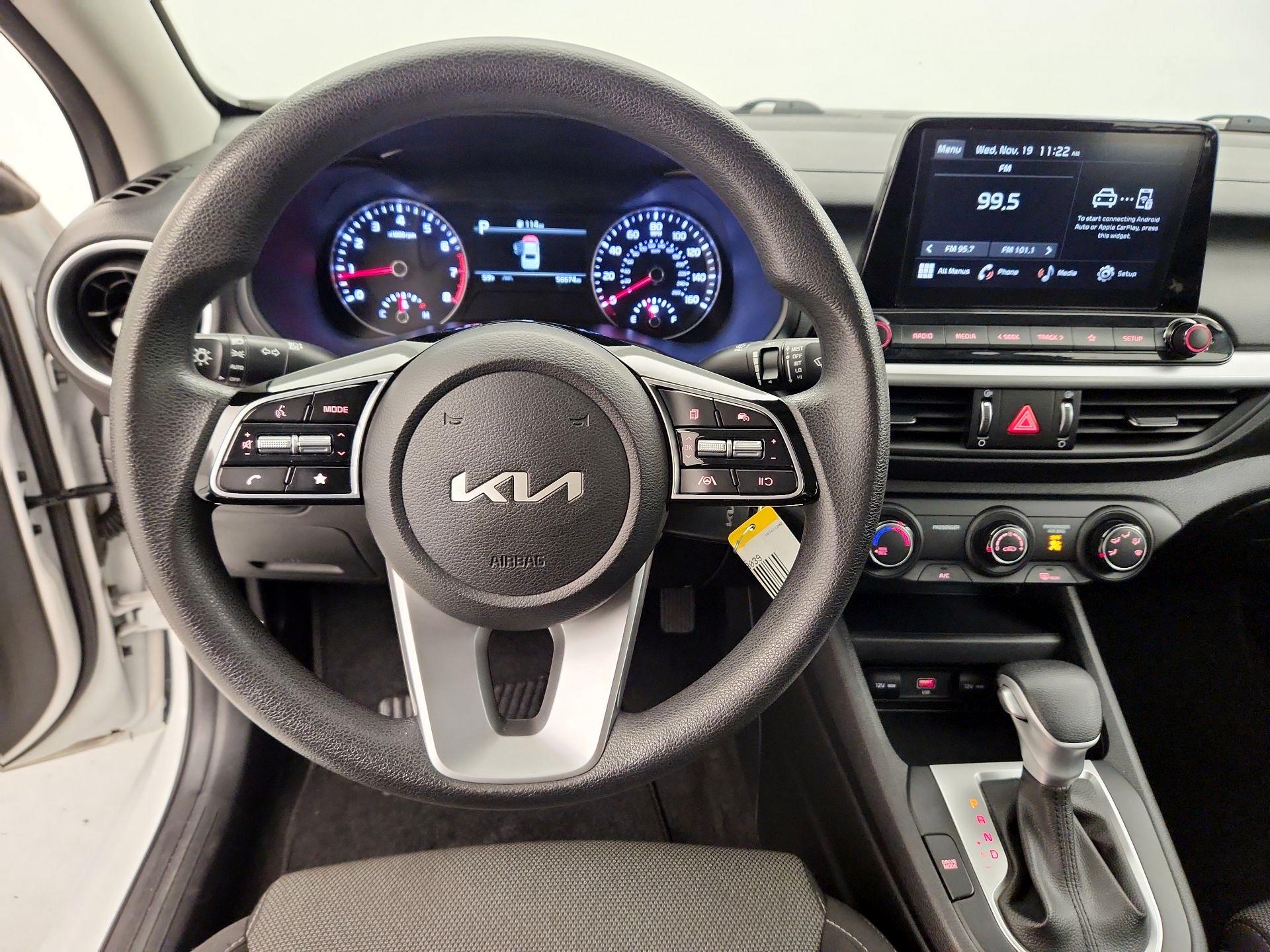 Thumbnail: 2023 Kia Forte - 10