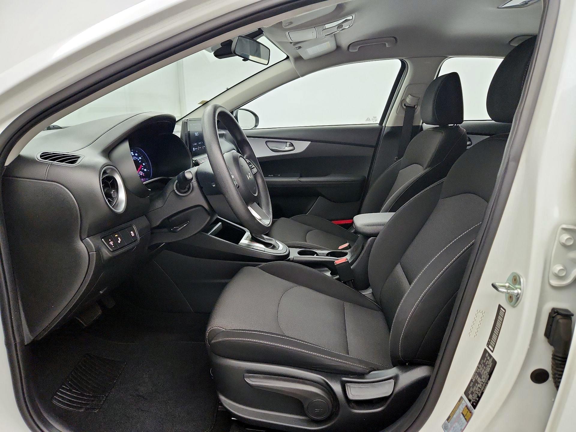 Thumbnail: 2023 Kia Forte - 11